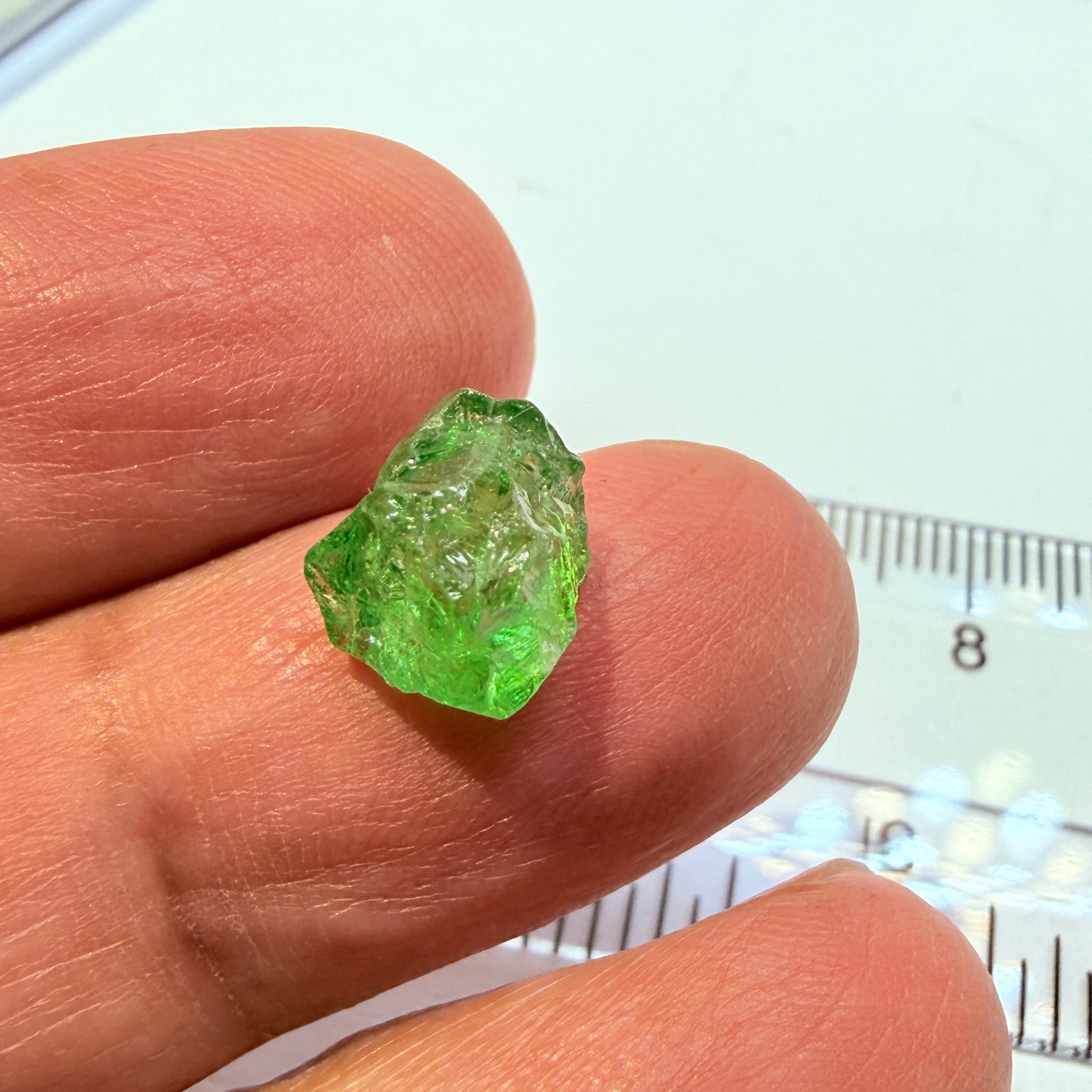 Tsavorite Garnet, 4.23ct, Tanzania, Untreated Unheated, veils
