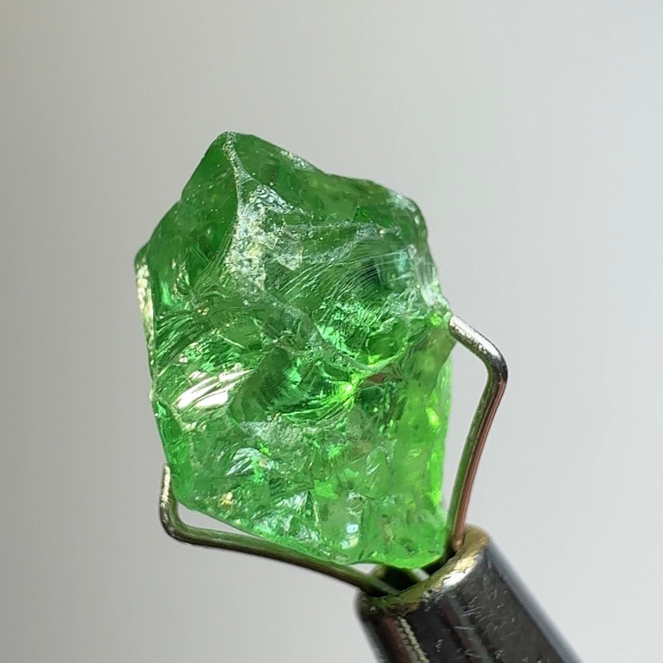 Tsavorite Garnet, 4.23ct, Tanzania, Untreated Unheated, veils