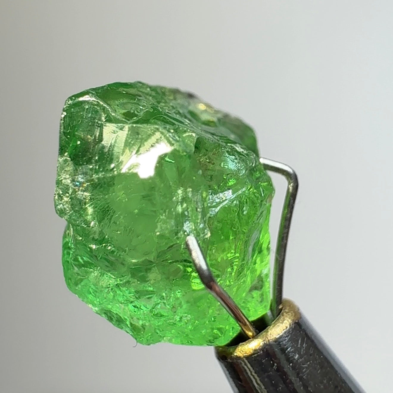 Tsavorite Garnet, 4.23ct, Tanzania, Untreated Unheated, veils
