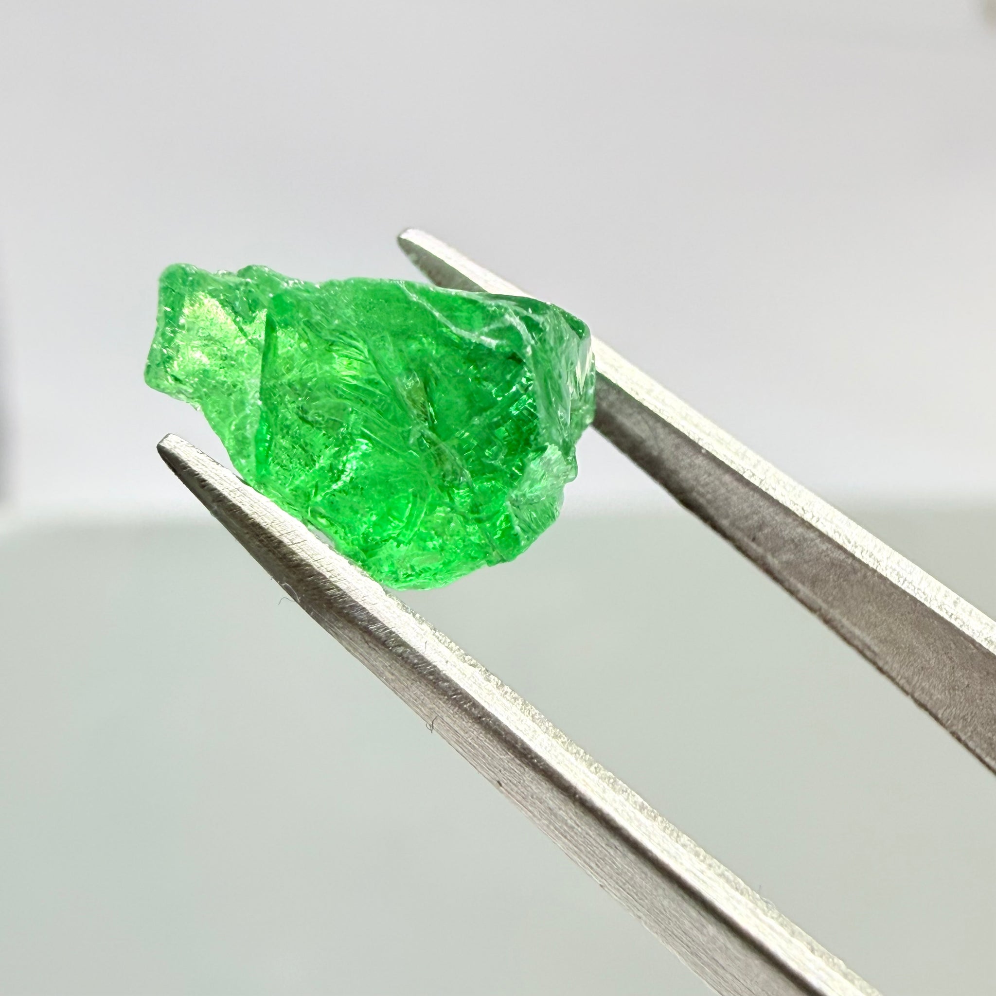 Tsavorite, 3.93ct, Tanzania, Untreated Unheated, slightly veiled