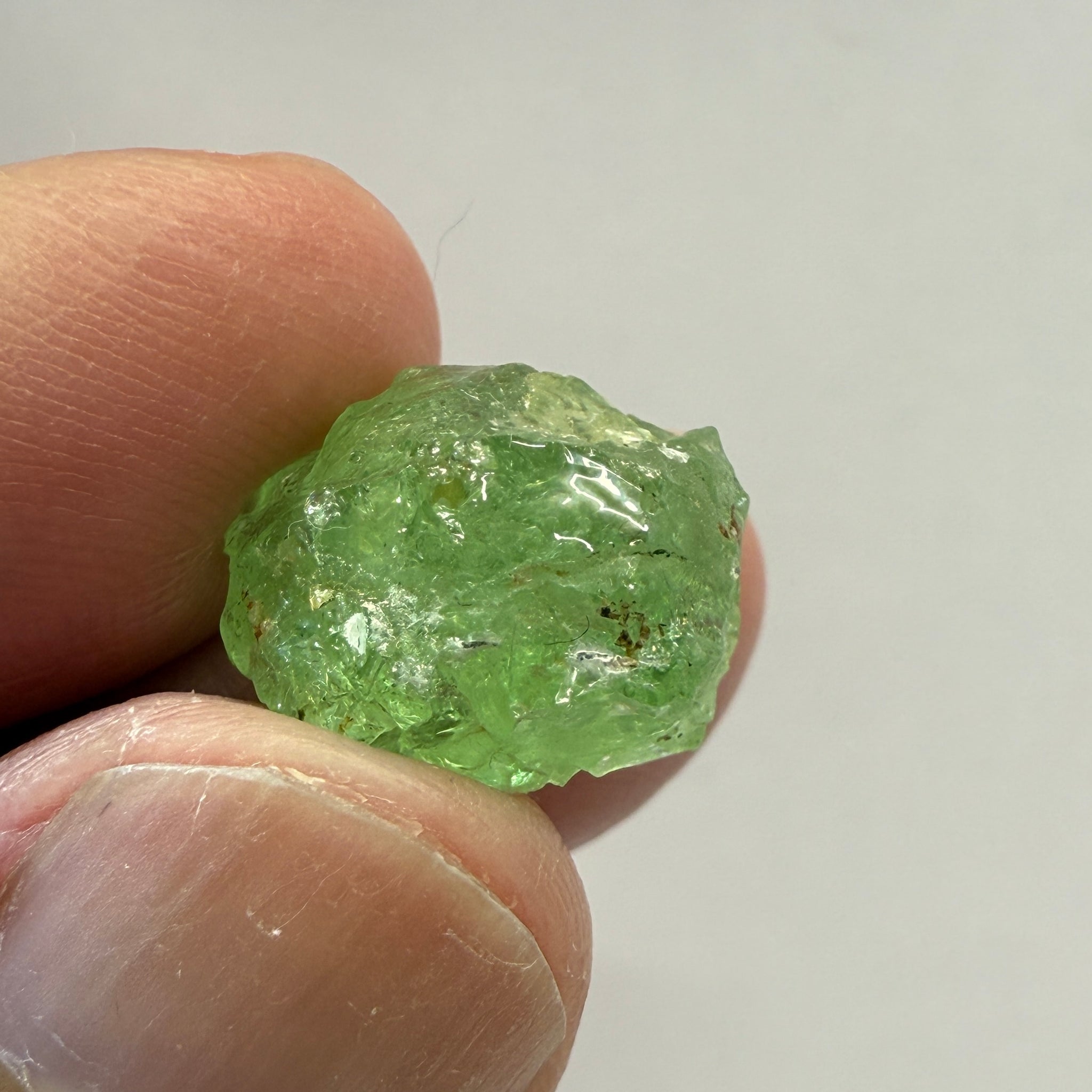 Tsavorite Garnet Cab Grade Rough, has some cracks, 16.29ct, Tanzania, Untreated Unheated, see the photos and video