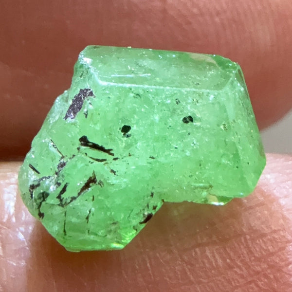 Tsavorite Crystal, 5.84ct, Merelani. Tanzania, Untreated Unheated