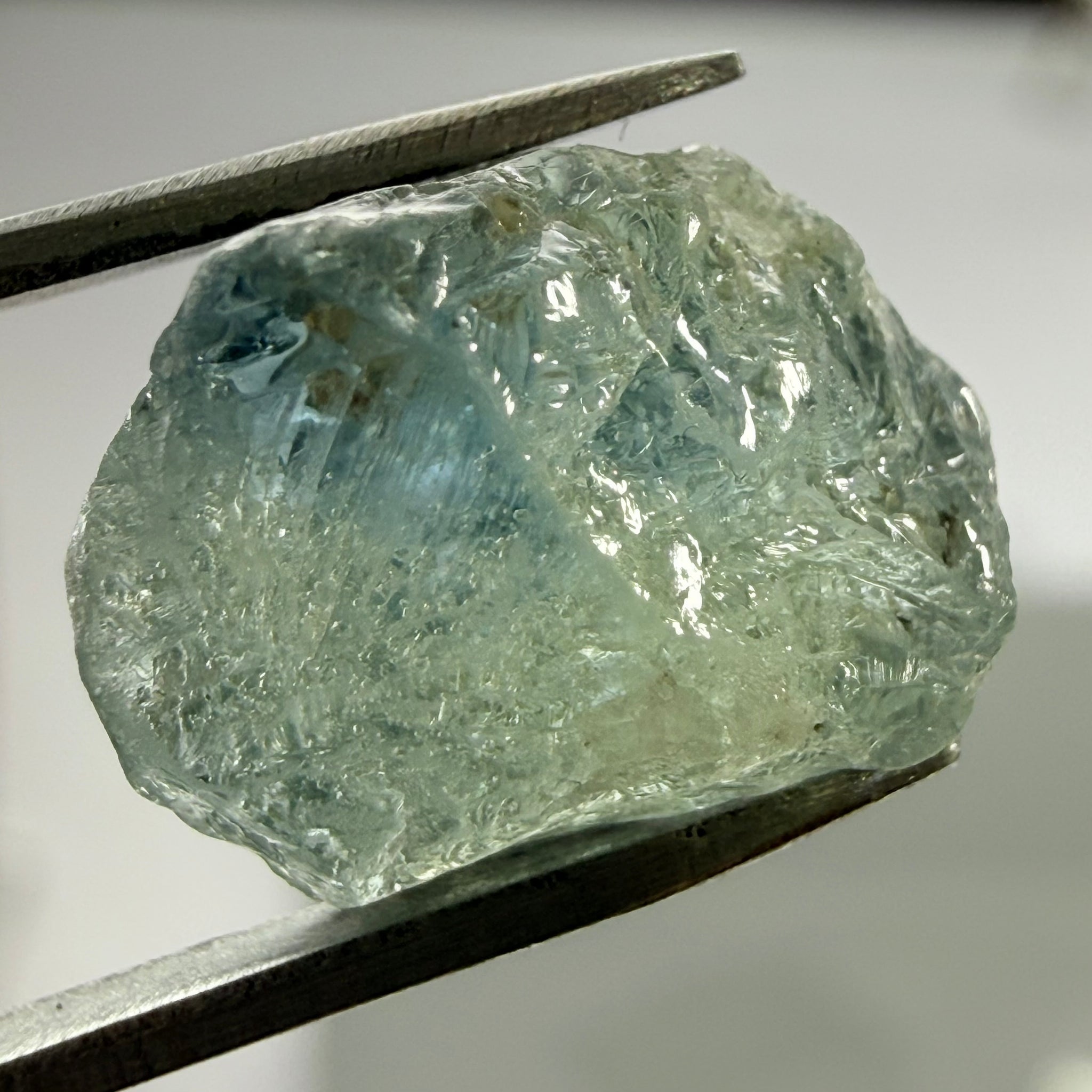 Umba Sapphire, 8.78ct, Umba Valley, Tanzania, Untreated Unheated, half spotty, half clean