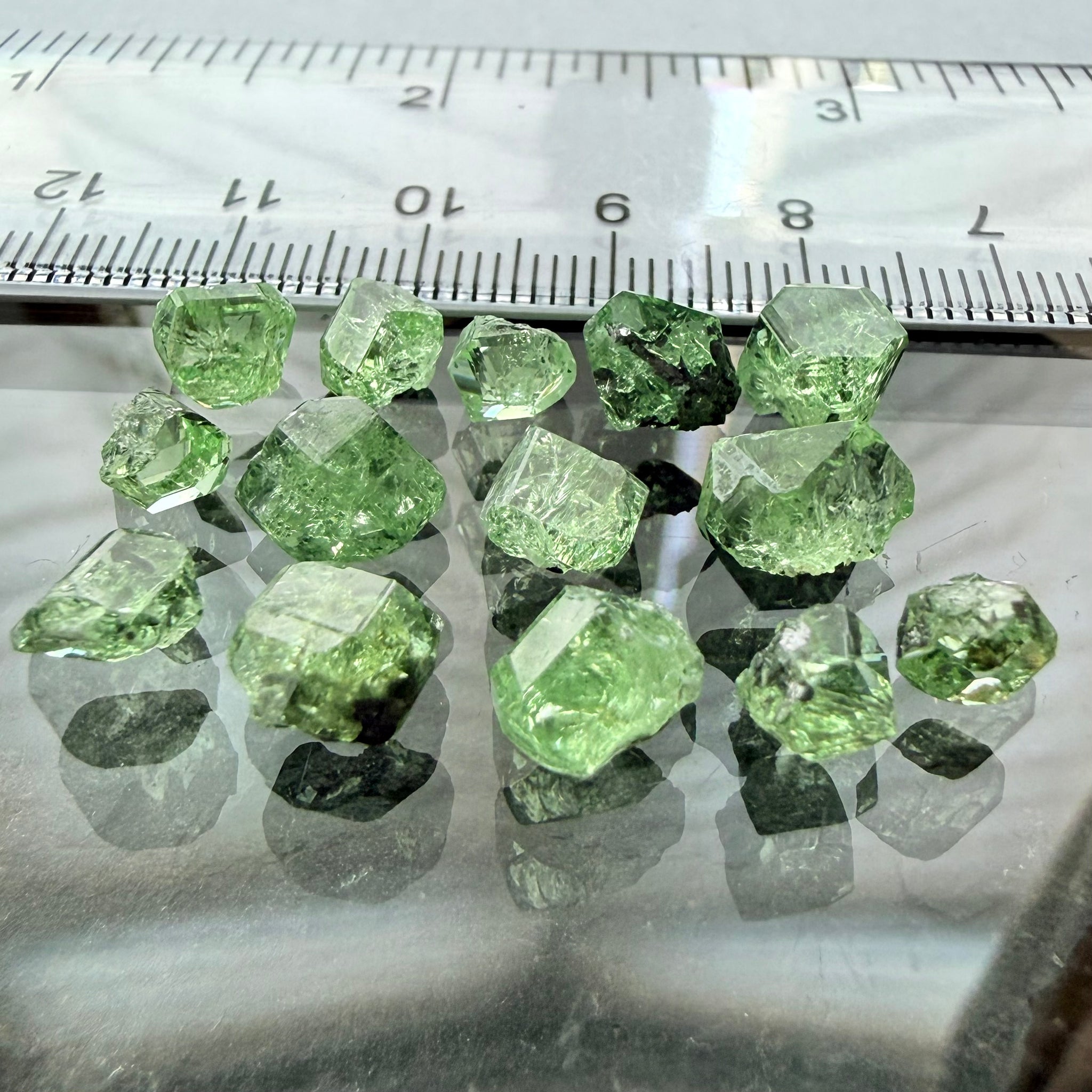 Merelani Mint Garnet Crystal Lot, 26.52ct, Tanzania, Untreated Unheated, tiny and beautiful, set them like this with their natural unpolished crystalline faces into jewellery