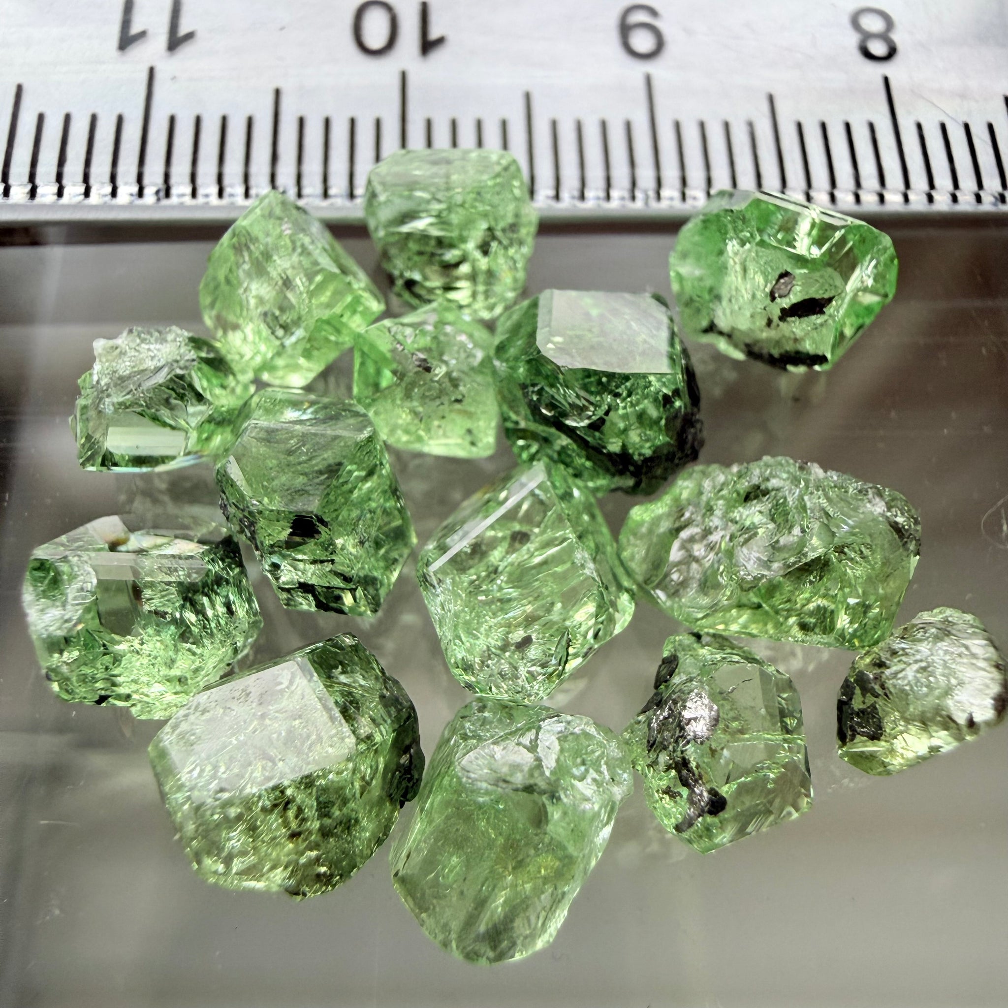 Merelani Mint Garnet Crystal Lot, 26.52ct, Tanzania, Untreated Unheated, tiny and beautiful, set them like this with their natural unpolished crystalline faces into jewellery