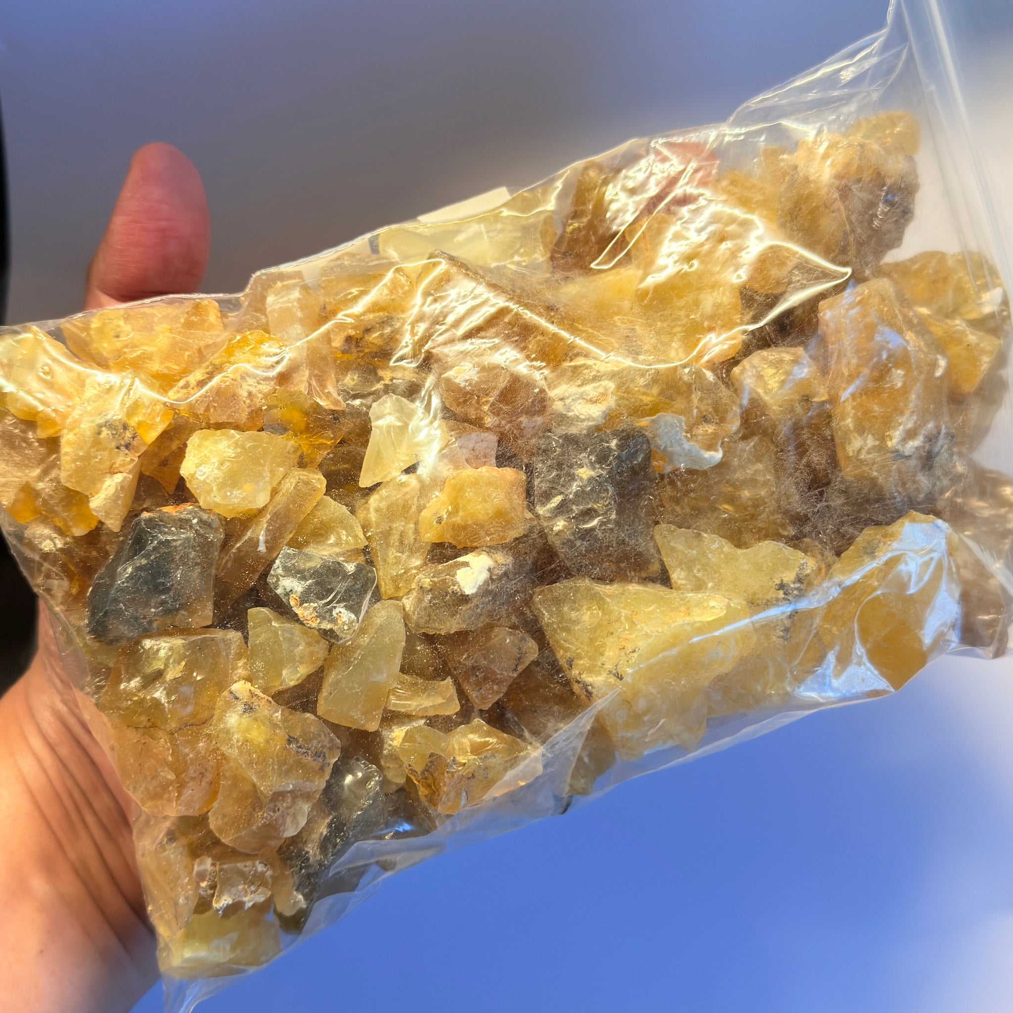 Honey Opal, Kigoma, Tanzania, 1 Kilo Bag, great for cabbing and faceting, (see close-ups in photos), polishes really well, if you want to see how polished cabs from this material looks reach out, also good for retailing and selling at shows