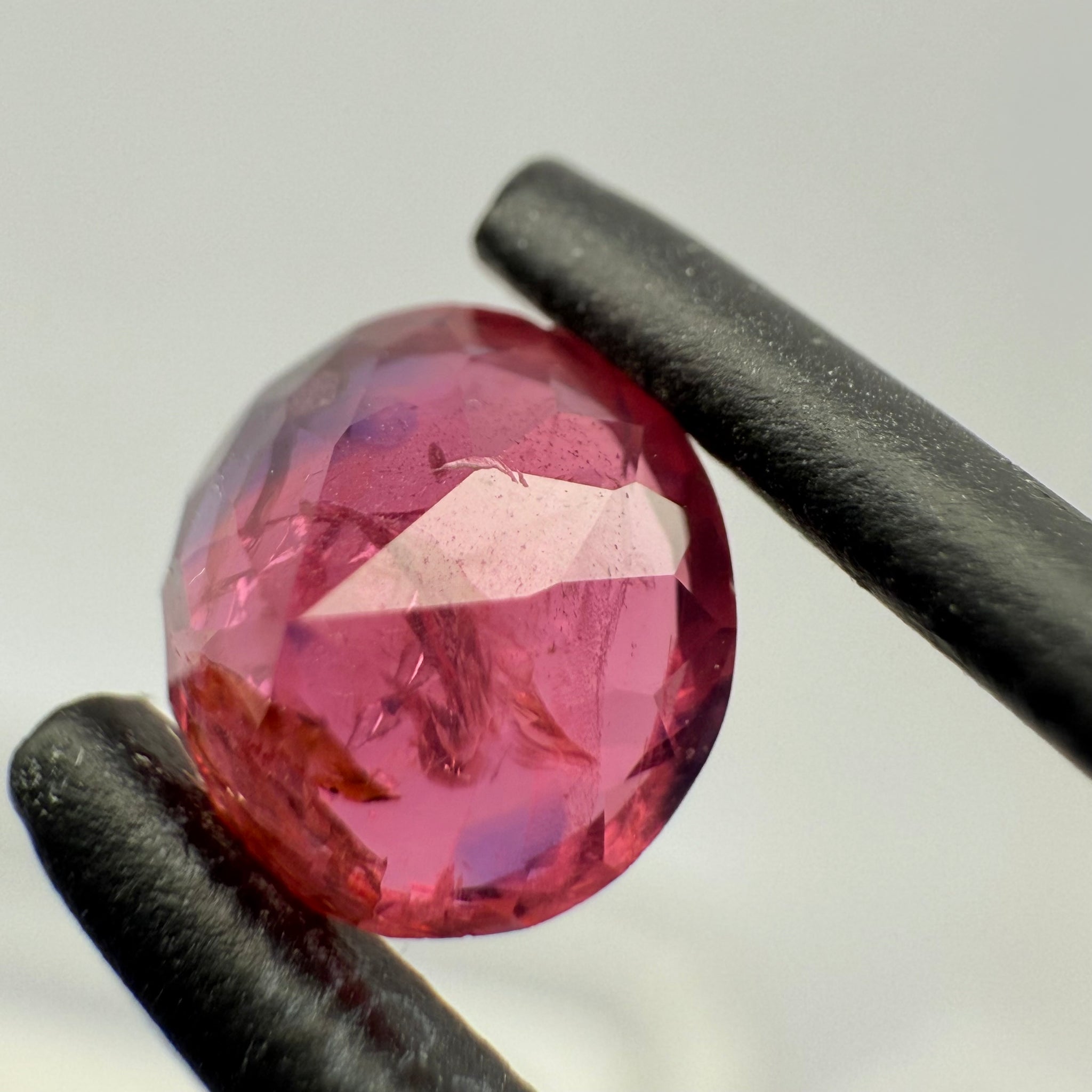 Winza Sapphire, native cut in Tanzania, 1.80ct, Winza, Tanzania, Untreated Unheated, pictures taken on a gem display ring, have a look