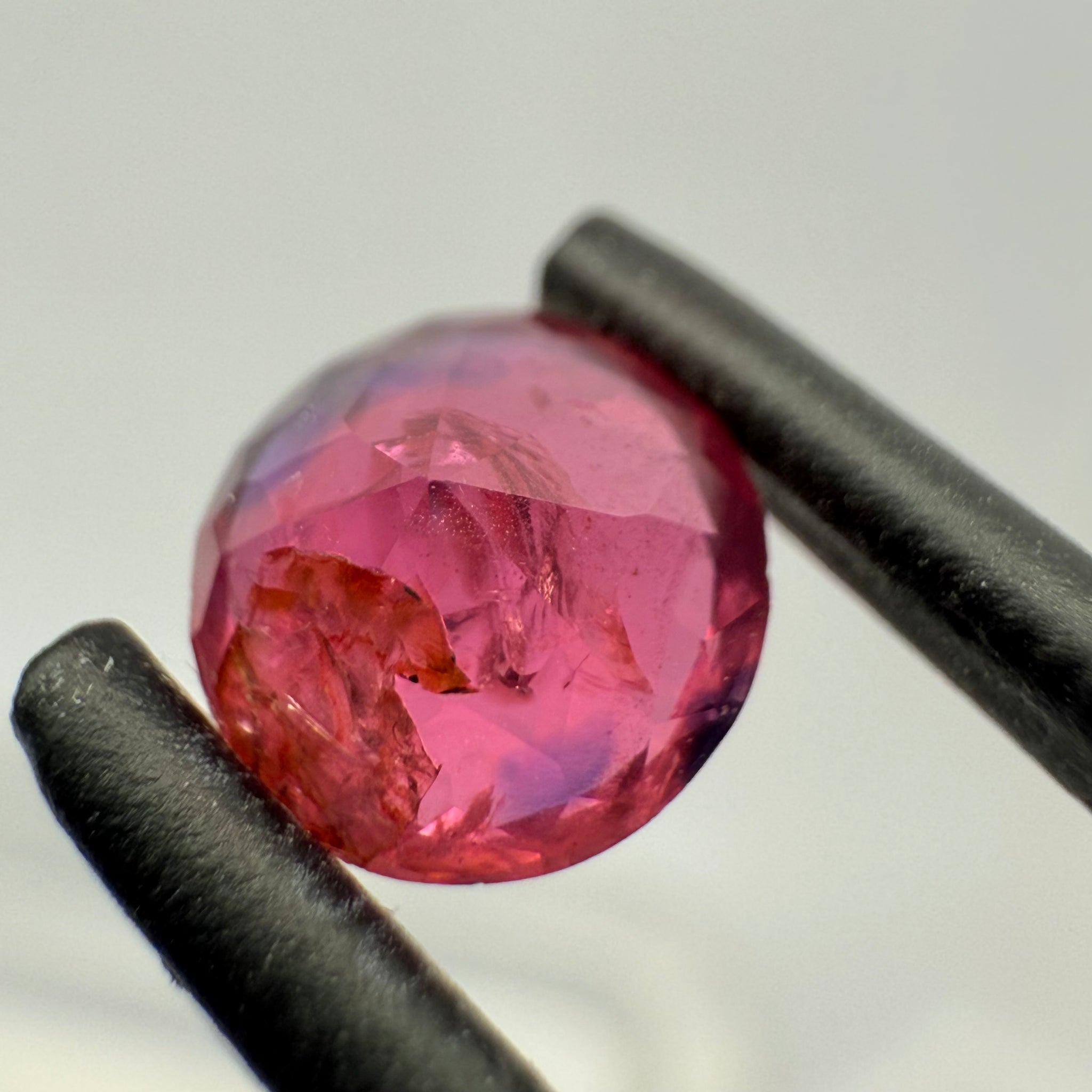 Winza Sapphire, native cut in Tanzania, 1.80ct, Winza, Tanzania, Untreated Unheated, pictures taken on a gem display ring, have a look