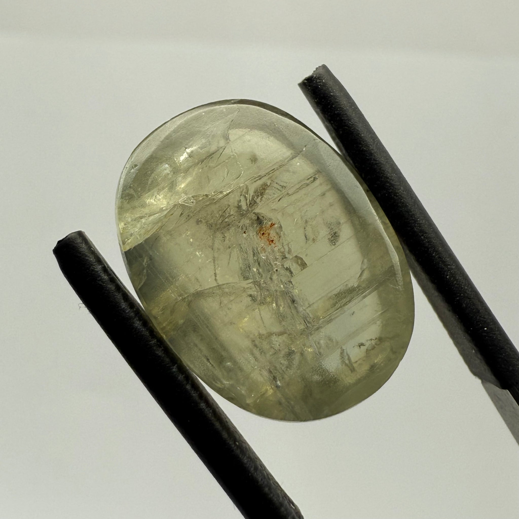 Sapphire Cabochon. 19.43ct, Umba, Tanzania. Untreated Unheated. 17.1x 12.8 x 7.6mm