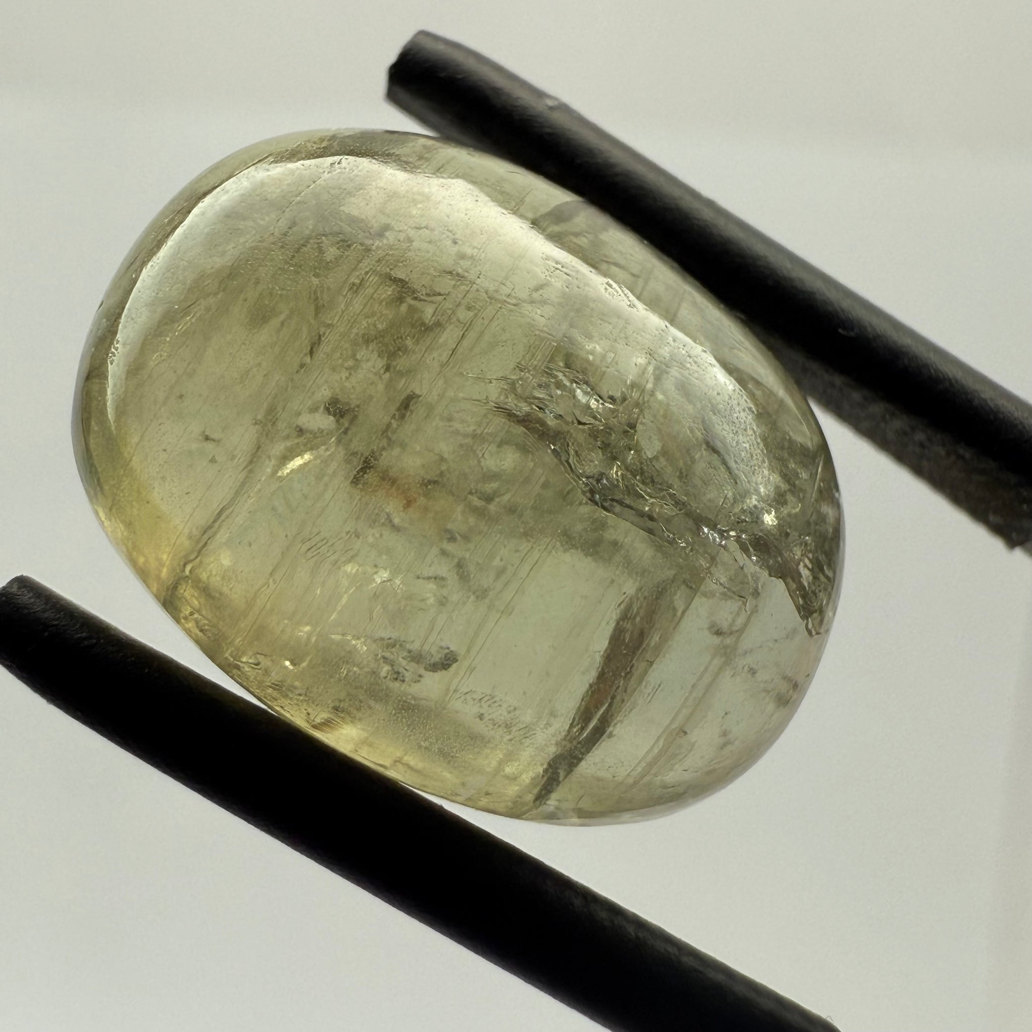 Sapphire Cabochon. 19.43ct, Umba, Tanzania. Untreated Unheated. 17.1x 12.8 x 7.6mm