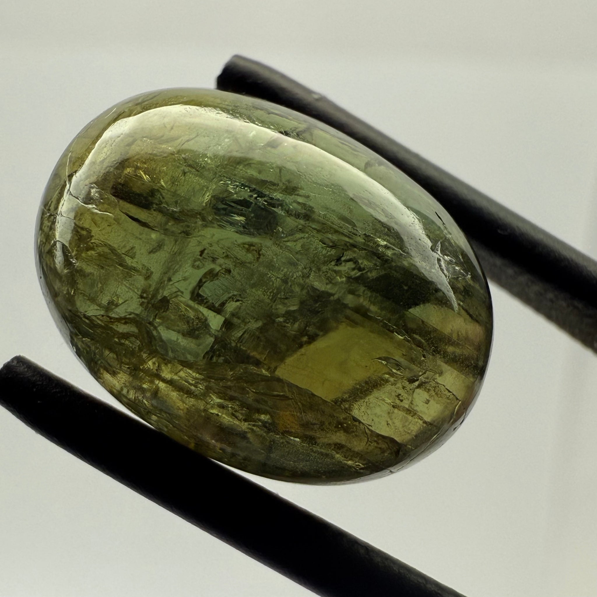 Sapphire Cabochon, 16.51ct, Umba Valley, Tanzania. Untreated Unheated.