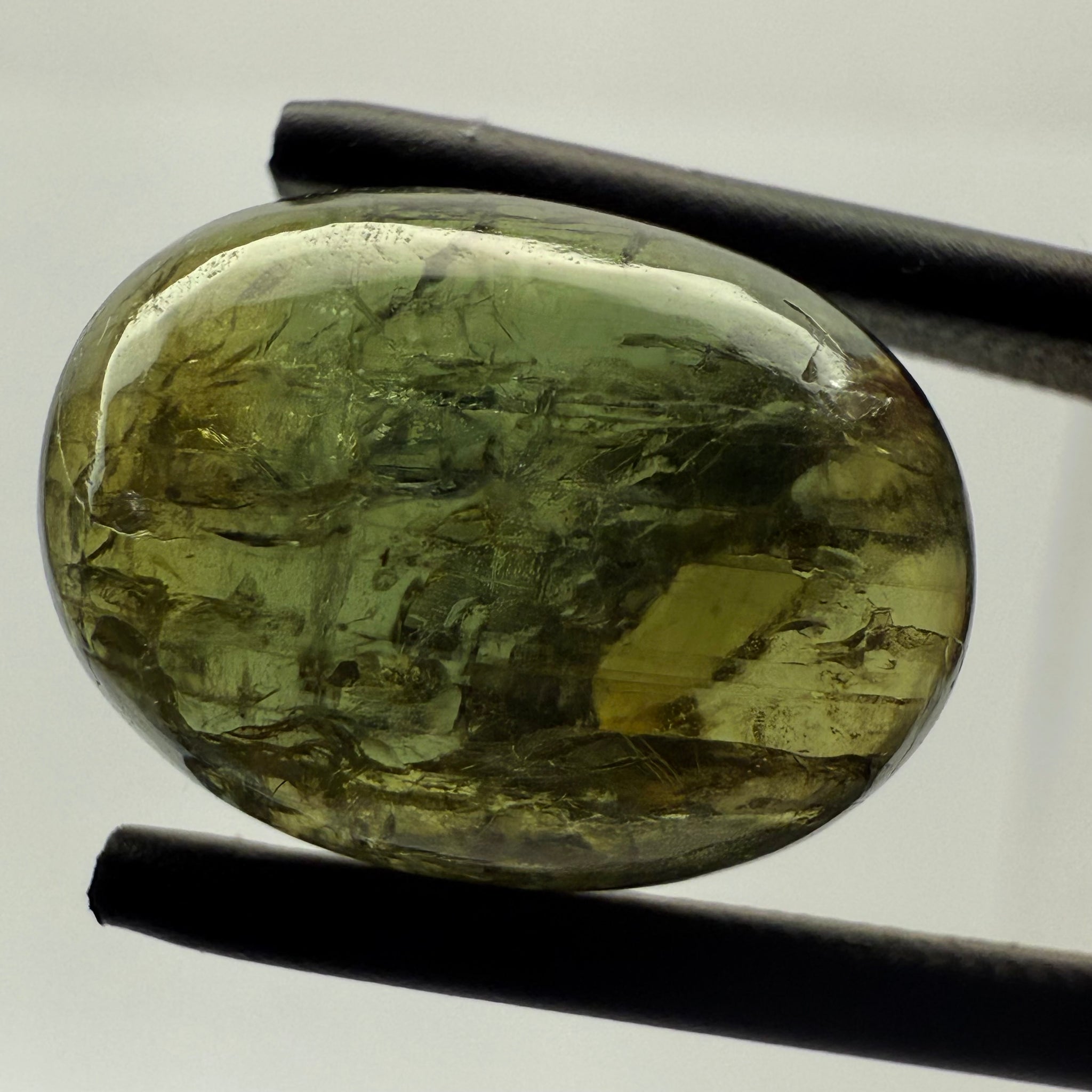 Sapphire Cabochon, 16.51ct, Umba Valley, Tanzania. Untreated Unheated.