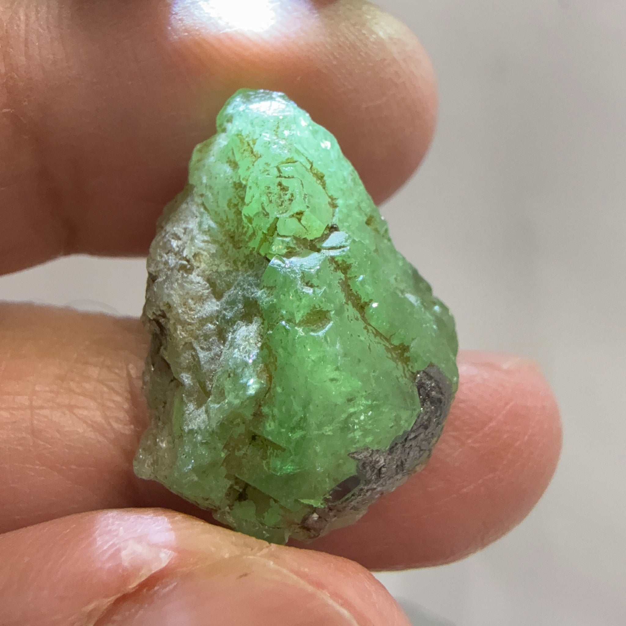 Tsavorite Crystal, 30.00ct, Merelani. Tanzania