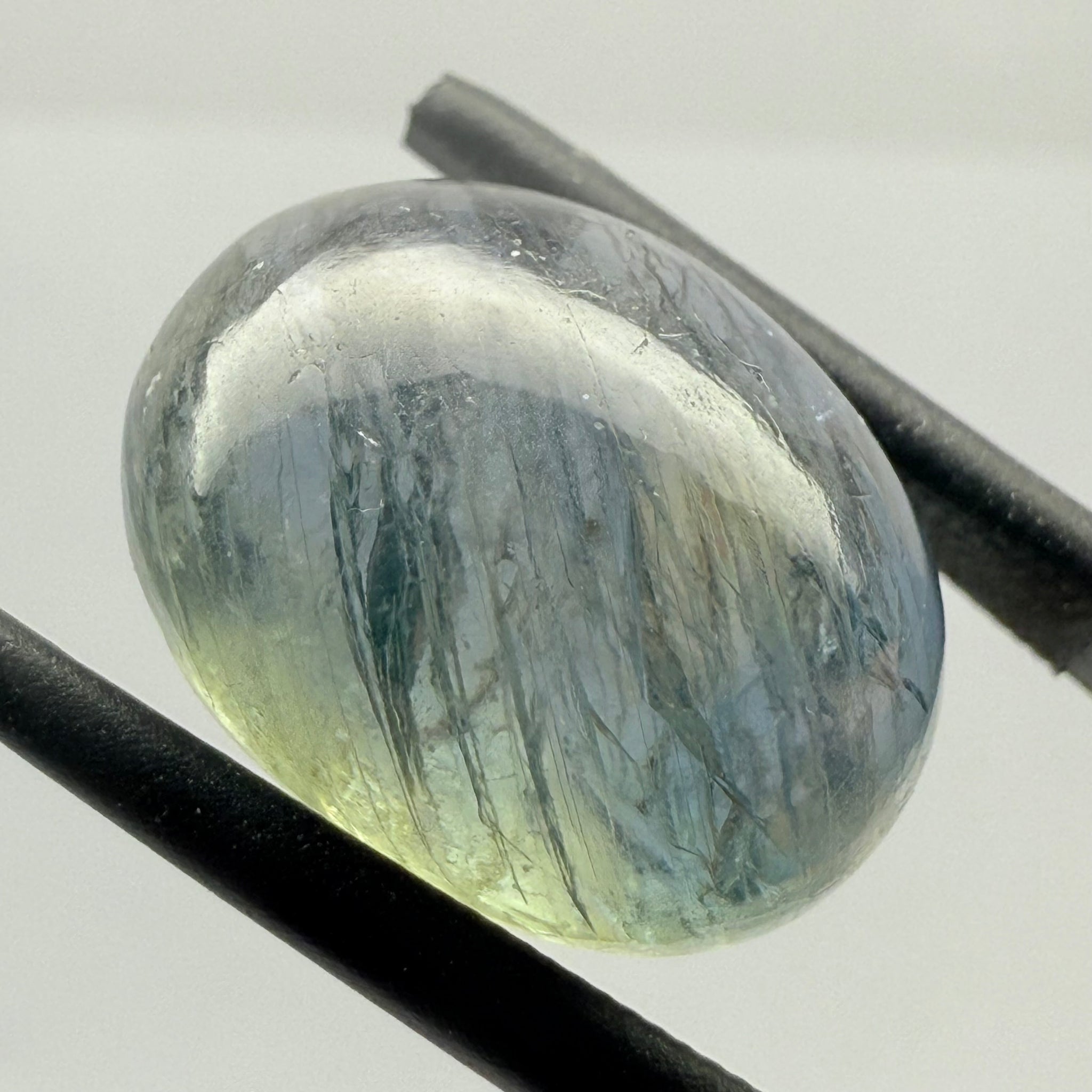 Sapphire Cabochon. 22.70ct, Umba, Tanzania. Untreated Unheated. 17.1 x 13.1 x 8.9mm