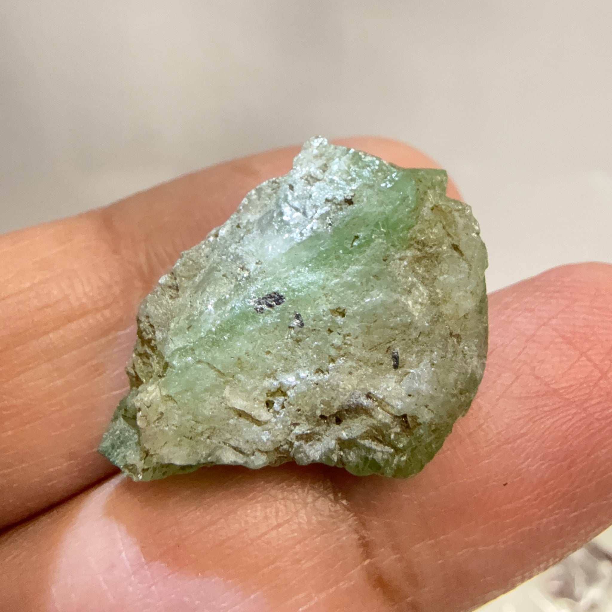 Tsavorite Crystal, 30.00ct, Merelani. Tanzania