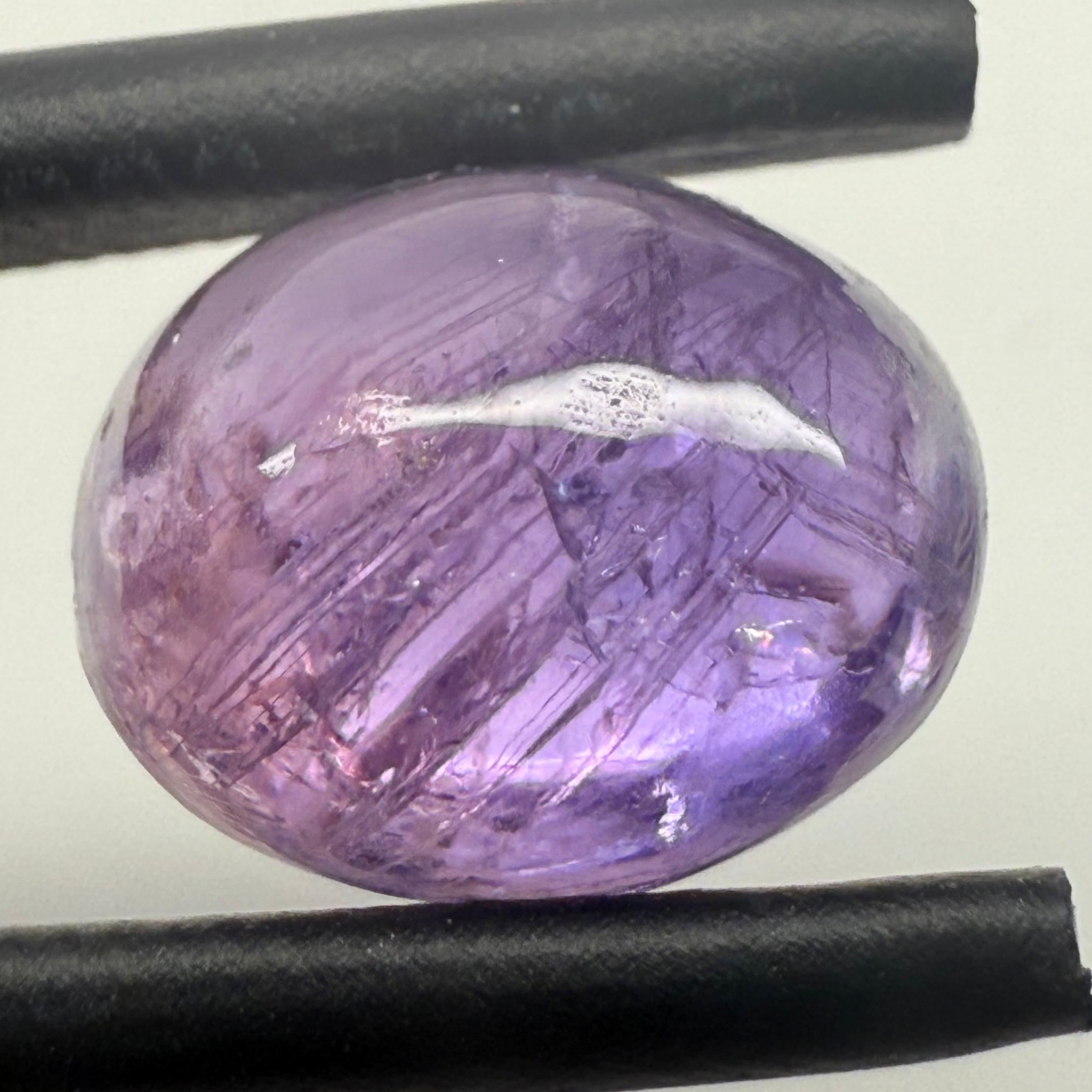 Sapphire Cabochon, 4.77ct, Umba Valley, Tanzania. Untreated Unheated, beautiful needling and dual colour!