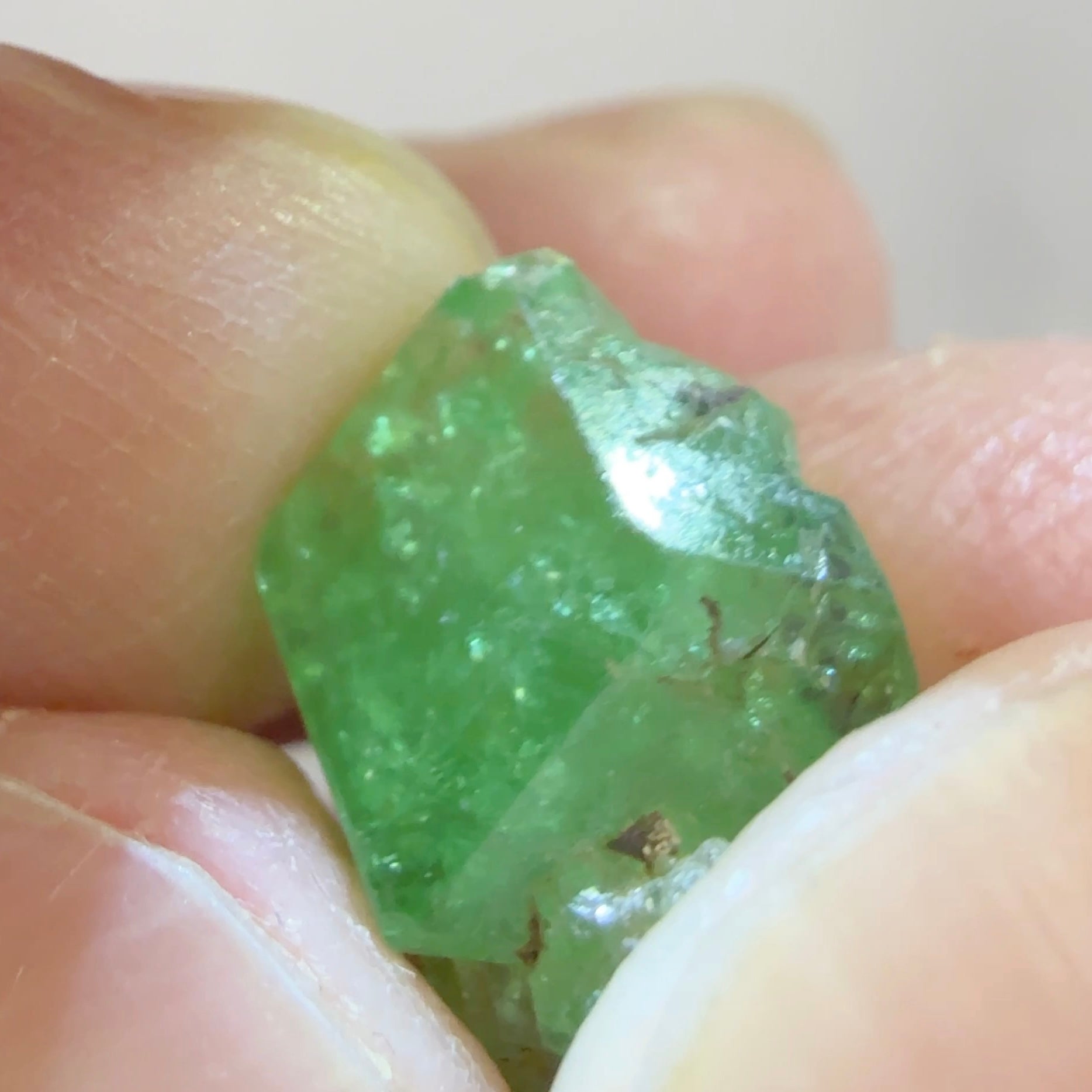 Tsavorite Crystal, 7.28ct, Merelani. Tanzania, Untreated Unheated
