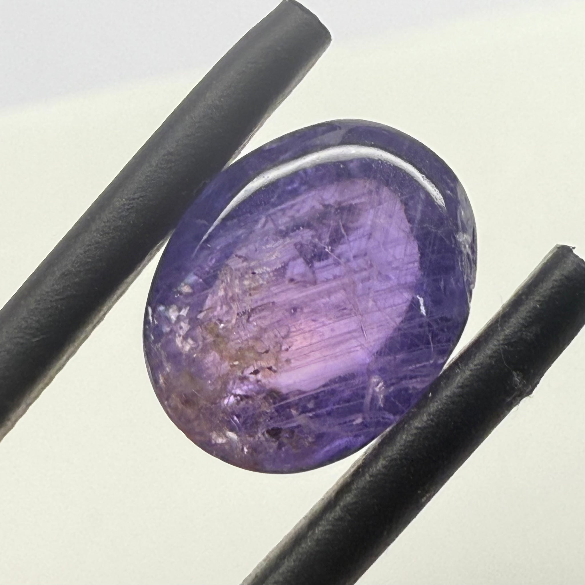 Sapphire Cabochon, 4.77ct, Umba Valley, Tanzania. Untreated Unheated, beautiful needling and dual colour!