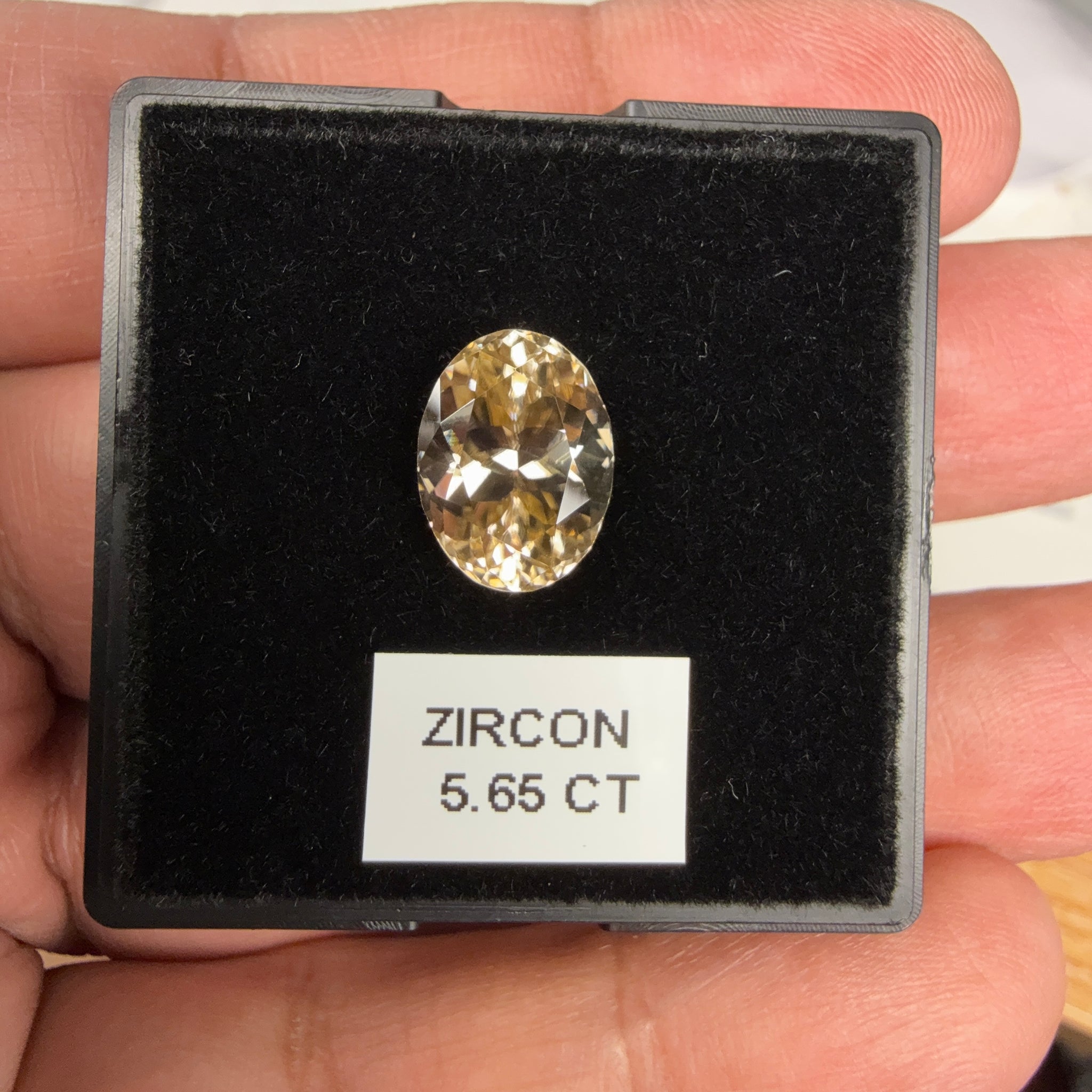 Zircon, 5.65ct, Tanzania. Gently Heated