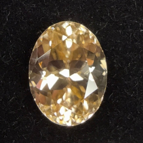 Zircon, 5.65ct, Tanzania. Gently Heated