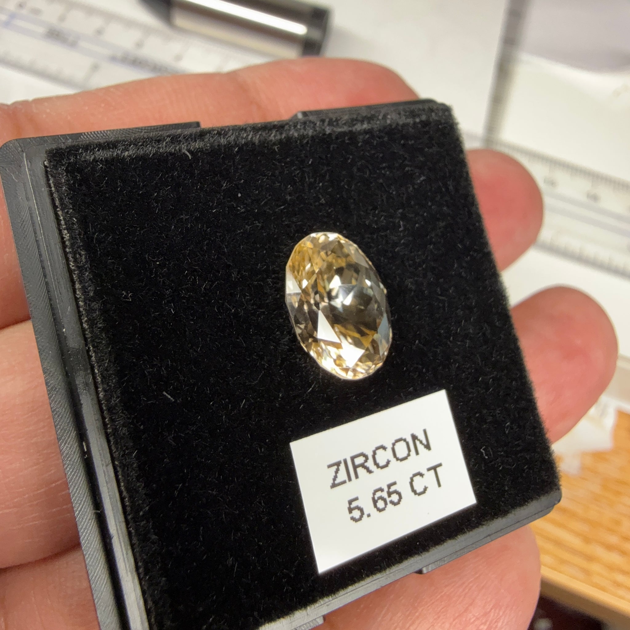 Zircon, 5.65ct, Tanzania. Gently Heated