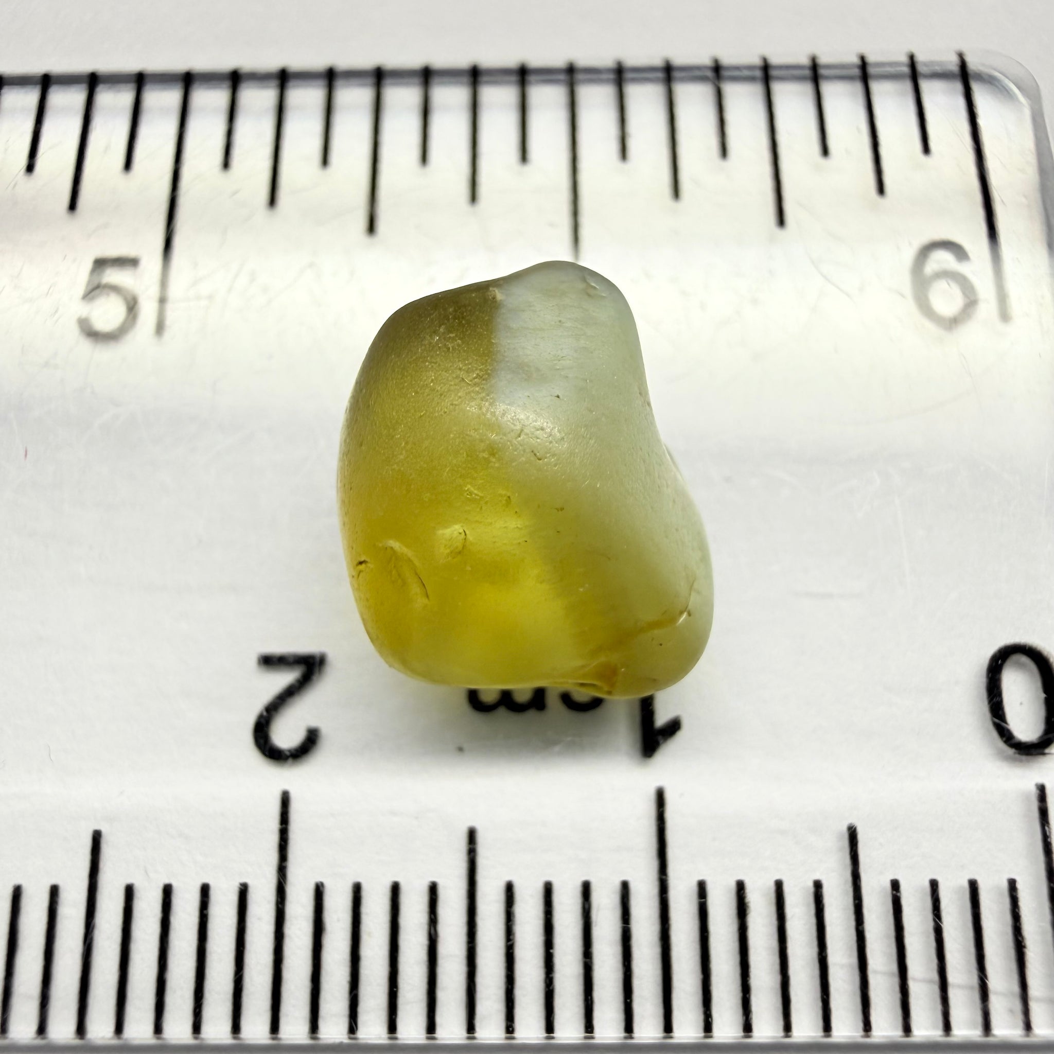 Chrysoberyl 6.23ct, Tunduru, Tanzania, Untreated Unheated, vvs-if with one side of the stone hazy