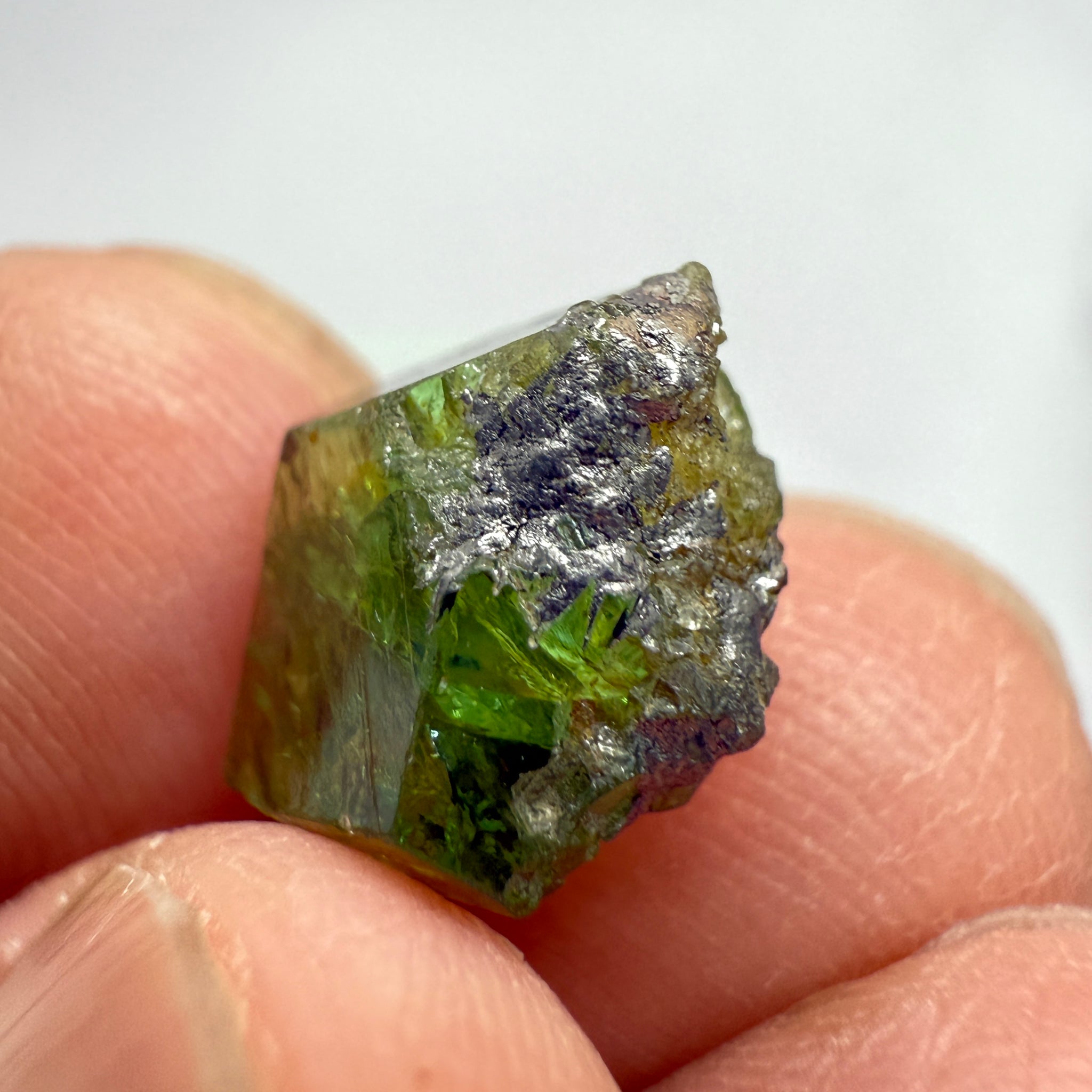 Tsavorite Crystal, 6.03ct, Merelani. Tanzania, Untreated Unheated