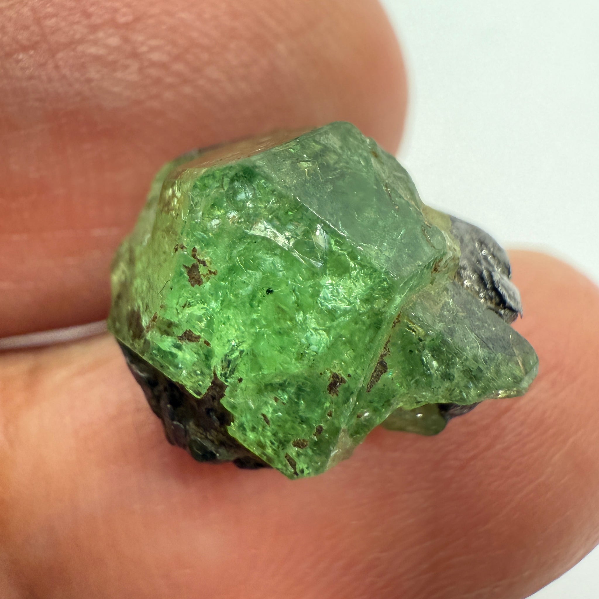 Tsavorite Crystal on Matrix. 10.72ct, Merelani. Tanzania