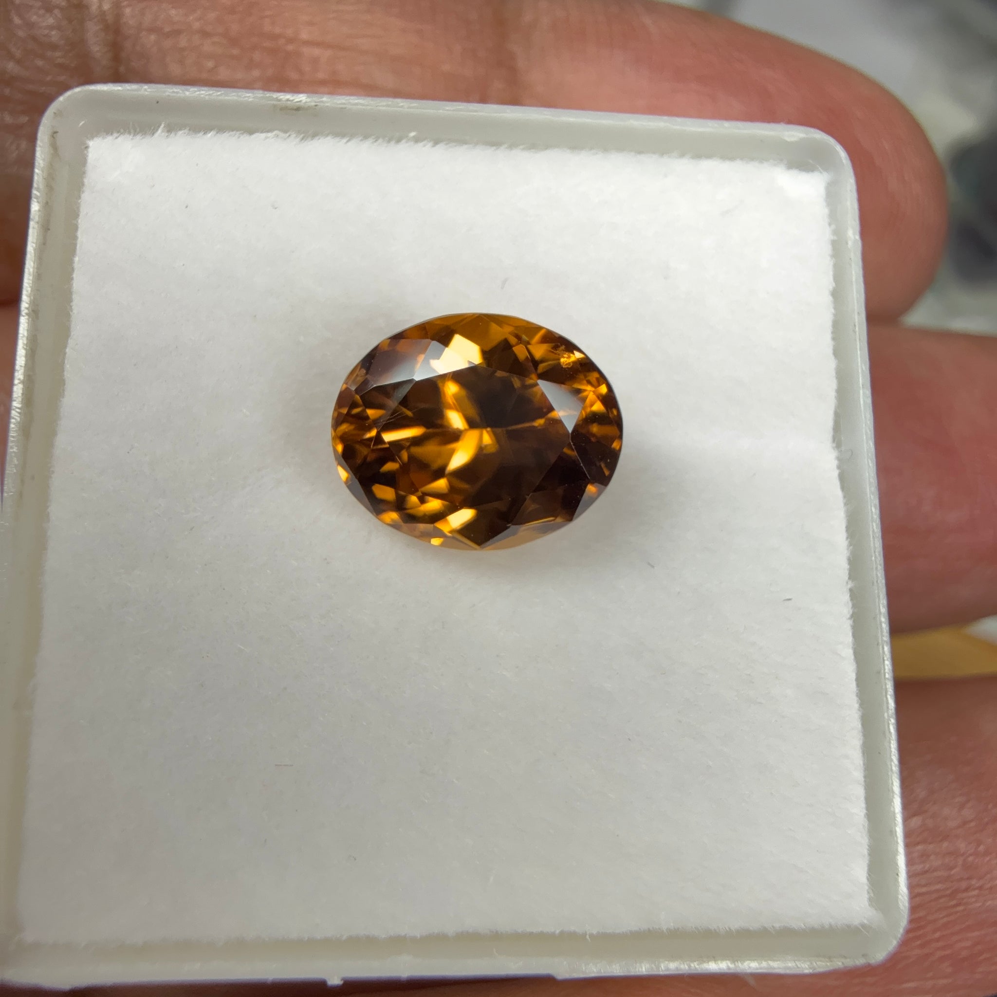 Zircon, 3.34ct, Untreated Unheated