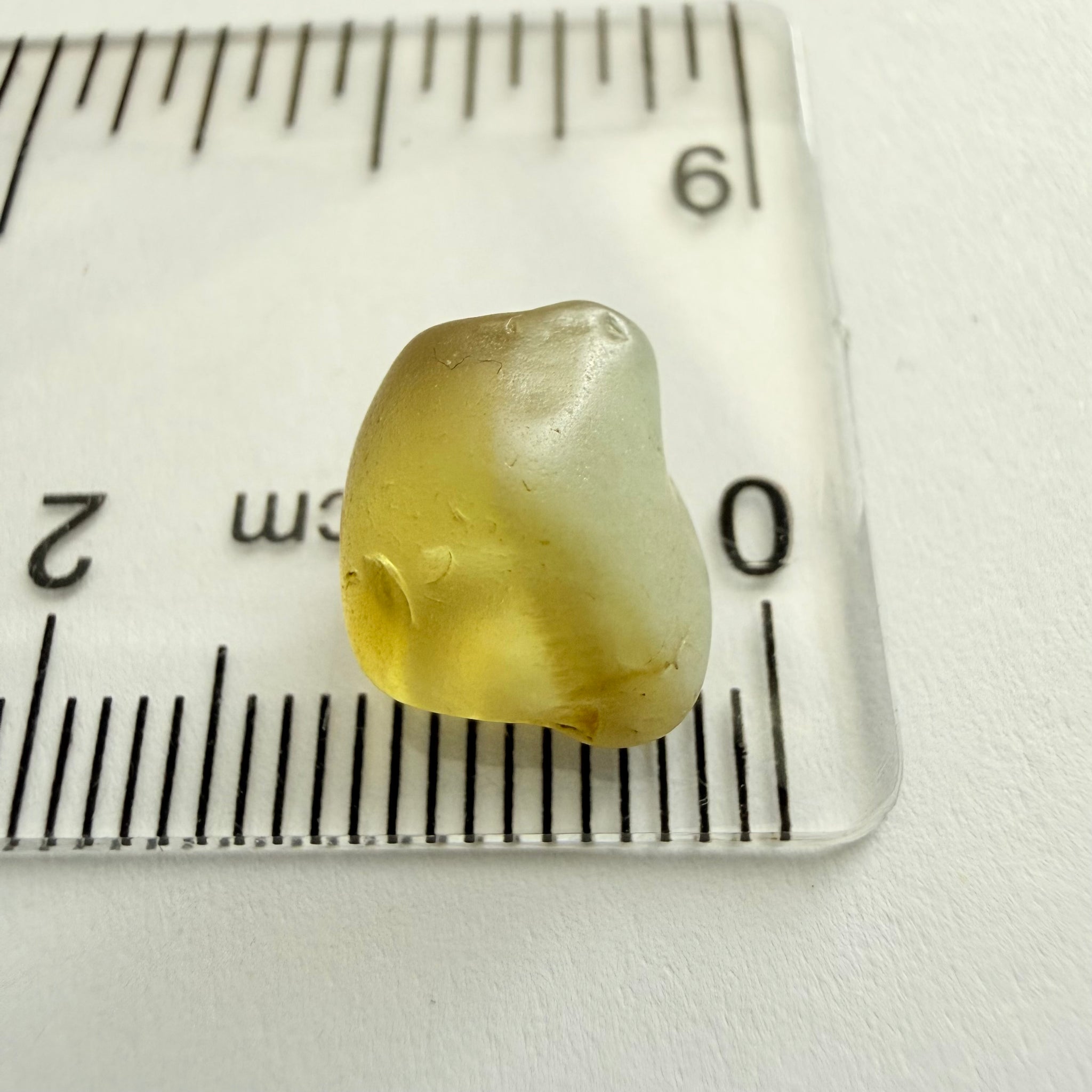 Chrysoberyl 6.23ct, Tunduru, Tanzania, Untreated Unheated, vvs-if with one side of the stone hazy