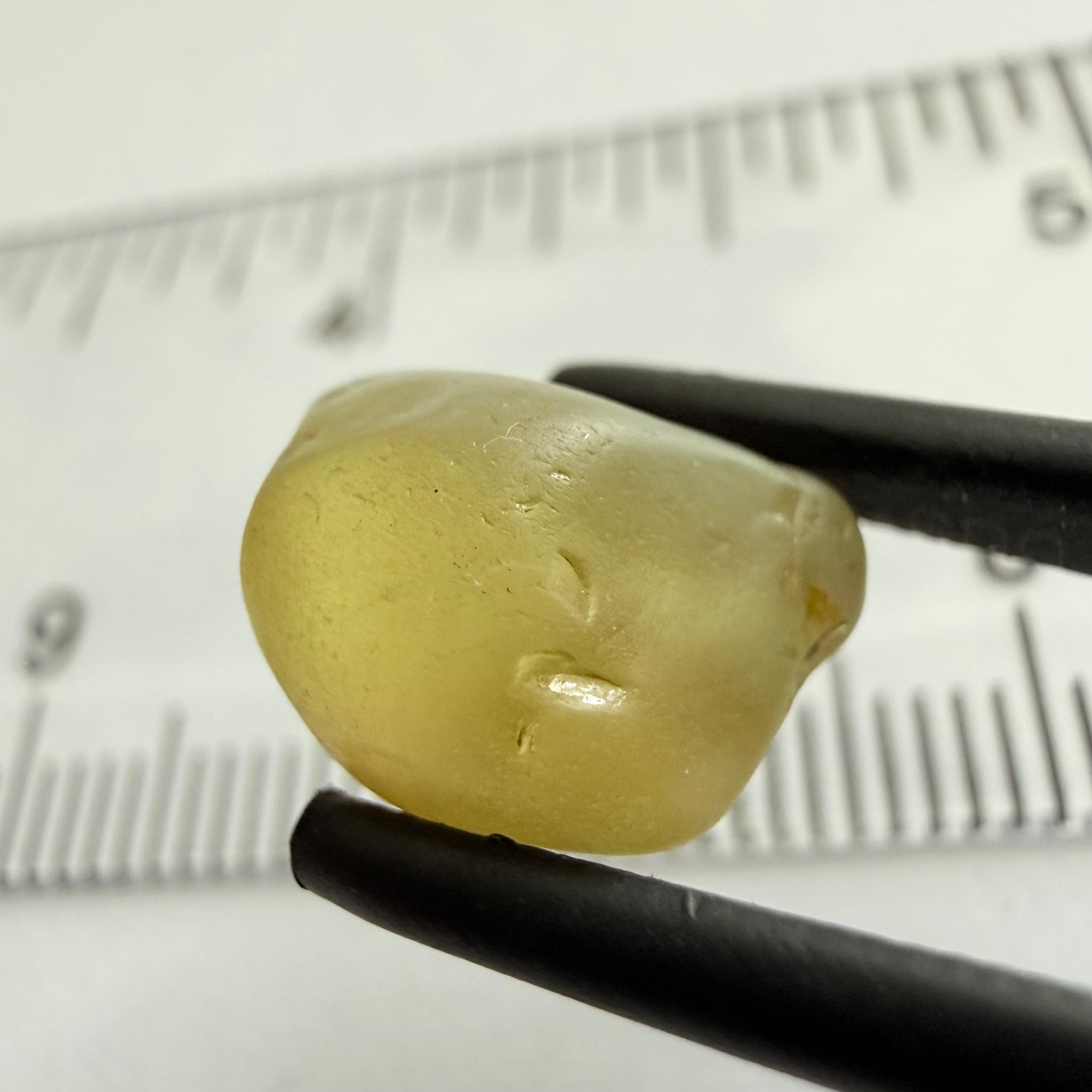 Chrysoberyl 6.23ct, Tunduru, Tanzania, Untreated Unheated, vvs-if with one side of the stone hazy