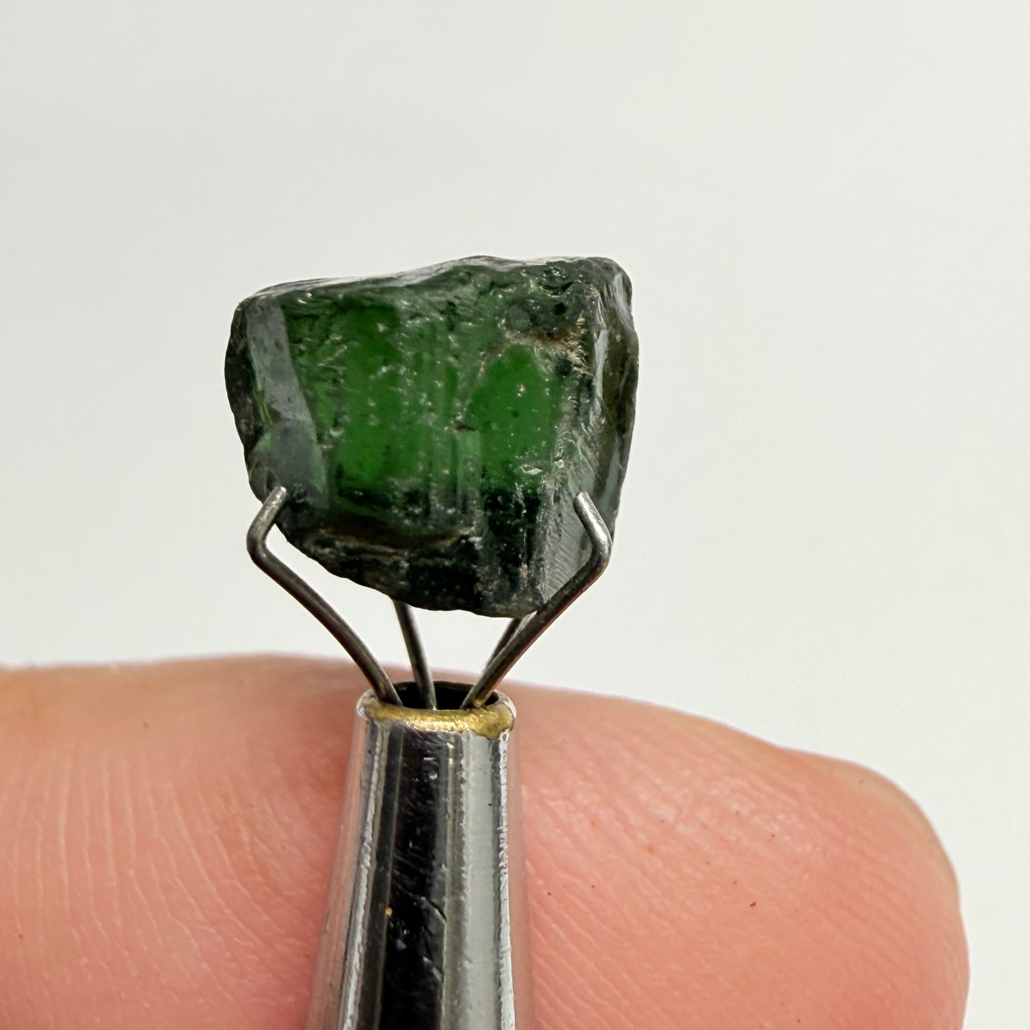 Tourmaline Crystal, 4.21ct, Mwajanga, Tanzania, Untreated Unheated, vvs-if, black cap tourmaline, c axis totally closed