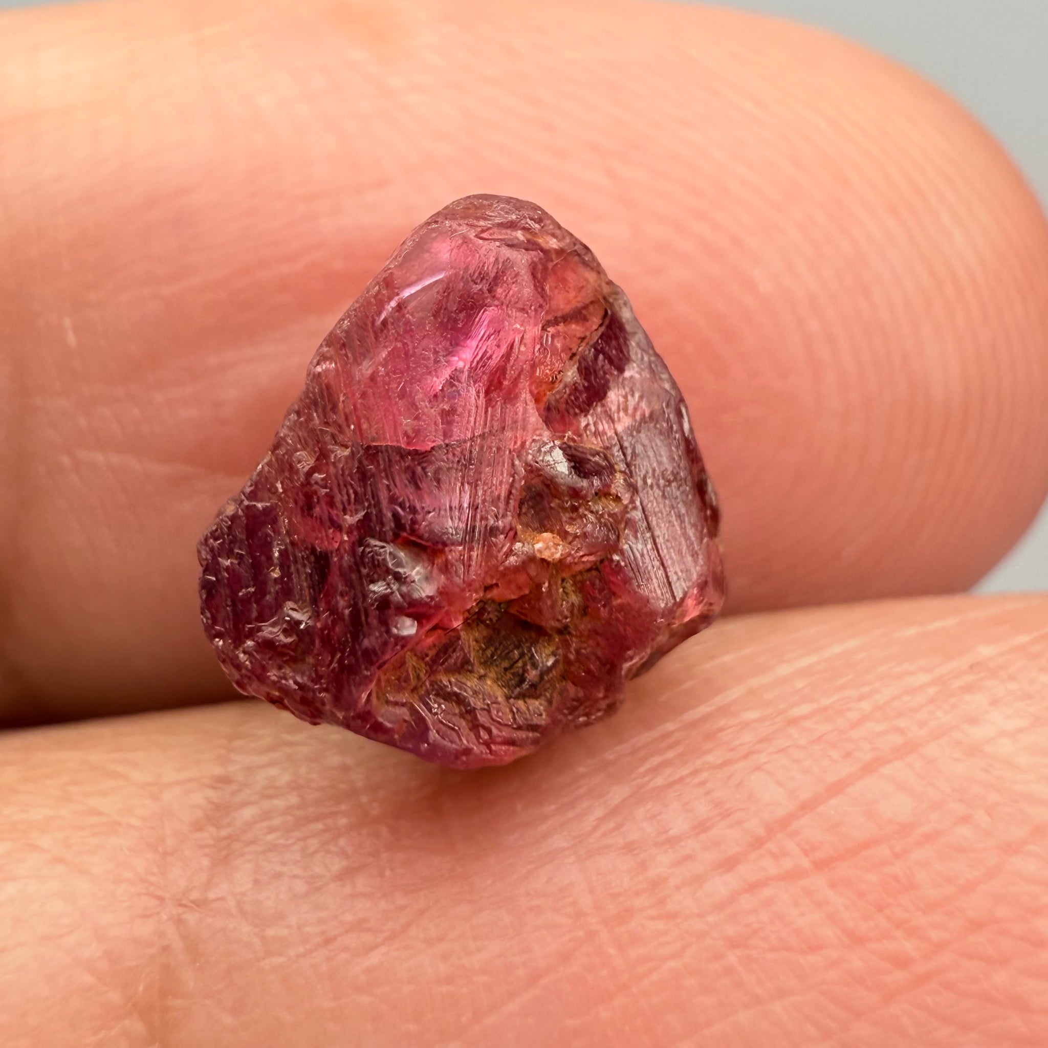 Winza Sapphire Crystal Specimen, 4.71ct, Winza, Tanzania, Untreated Unheated, look at the amazing etching which is all over the stone