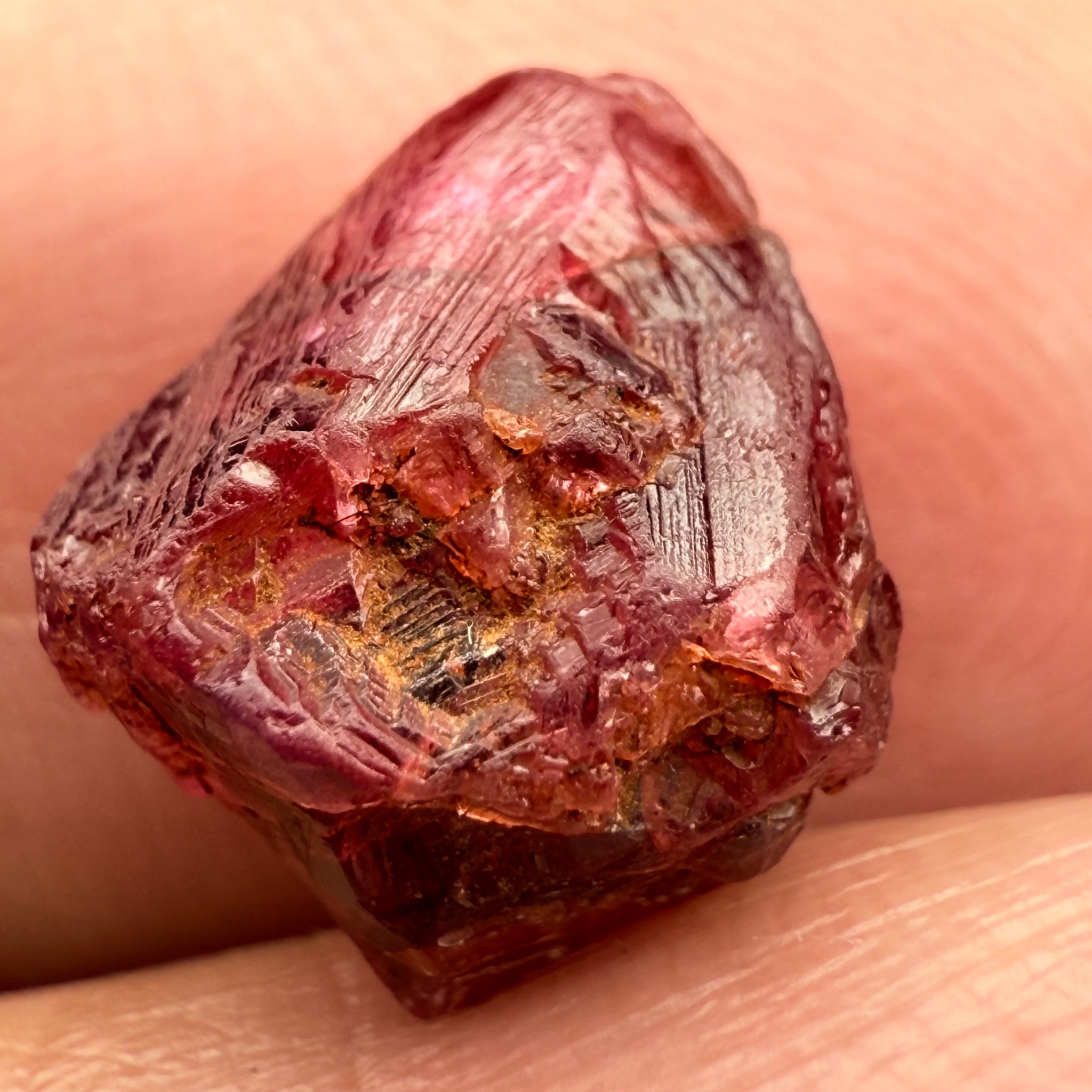 Winza Sapphire Crystal Specimen, 4.71ct, Winza, Tanzania, Untreated Unheated, look at the amazing etching which is all over the stone