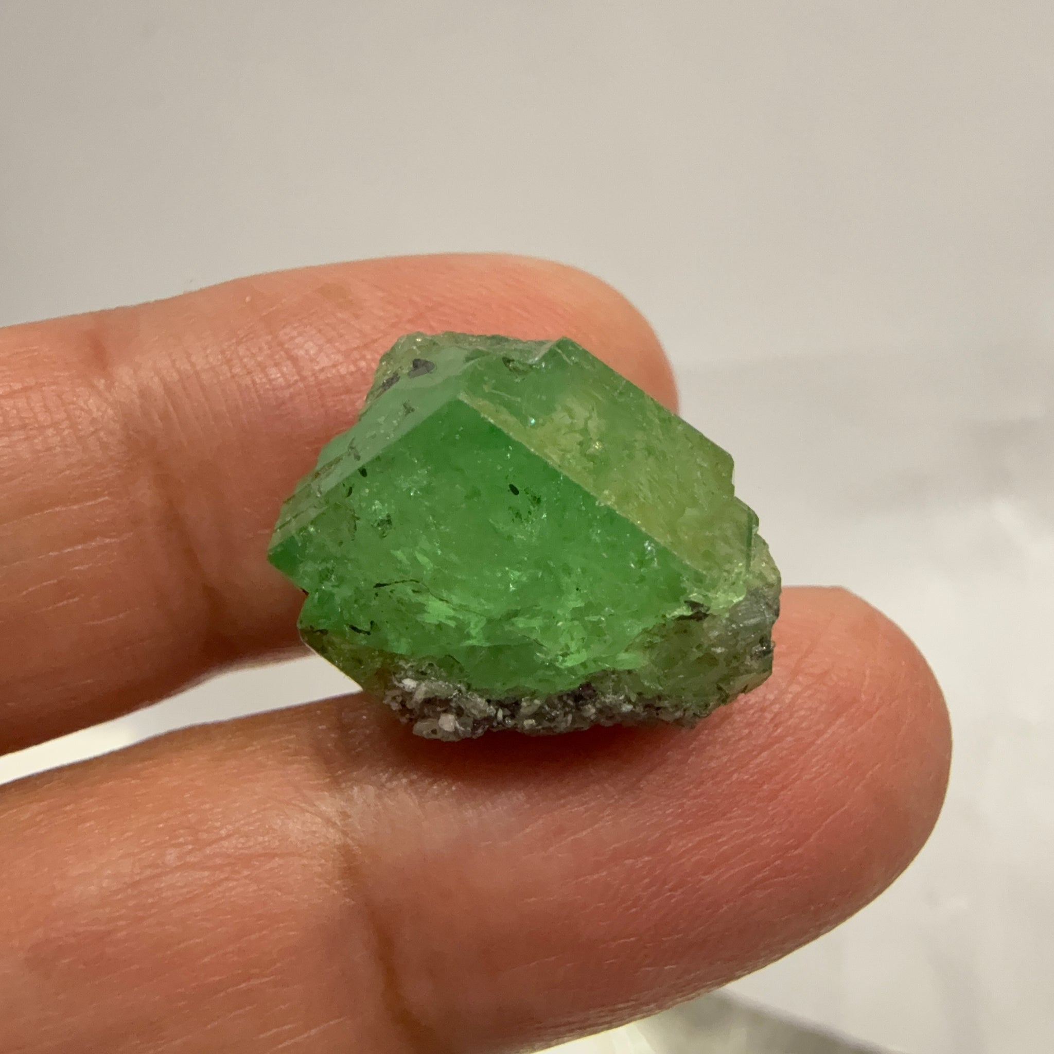 Tsavorite Garnet Crystal, 27.04ct, Merelani, Tanzania, Untreated Unheated