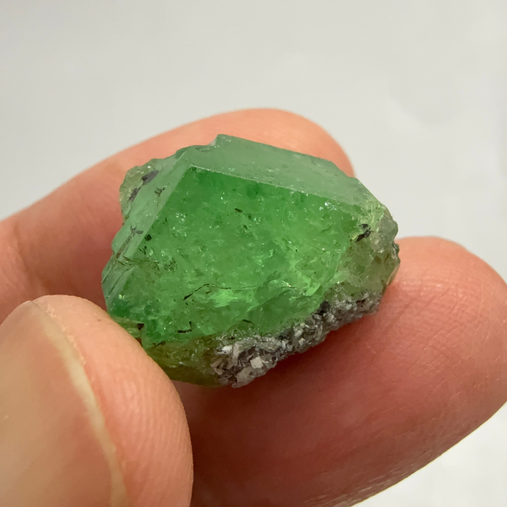 Tsavorite Garnet Crystal, 27.04ct, Merelani, Tanzania, Untreated Unheated