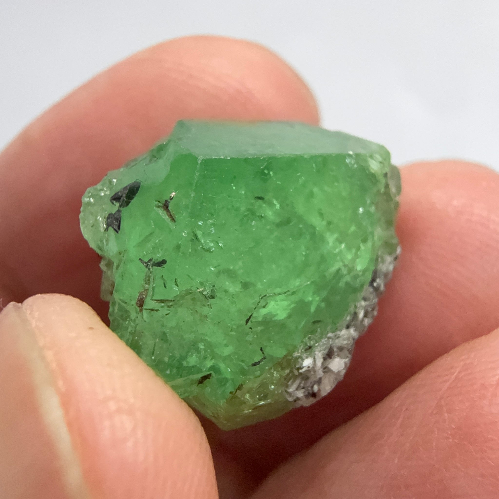 Tsavorite Garnet Crystal, 27.04ct, Merelani, Tanzania, Untreated Unheated