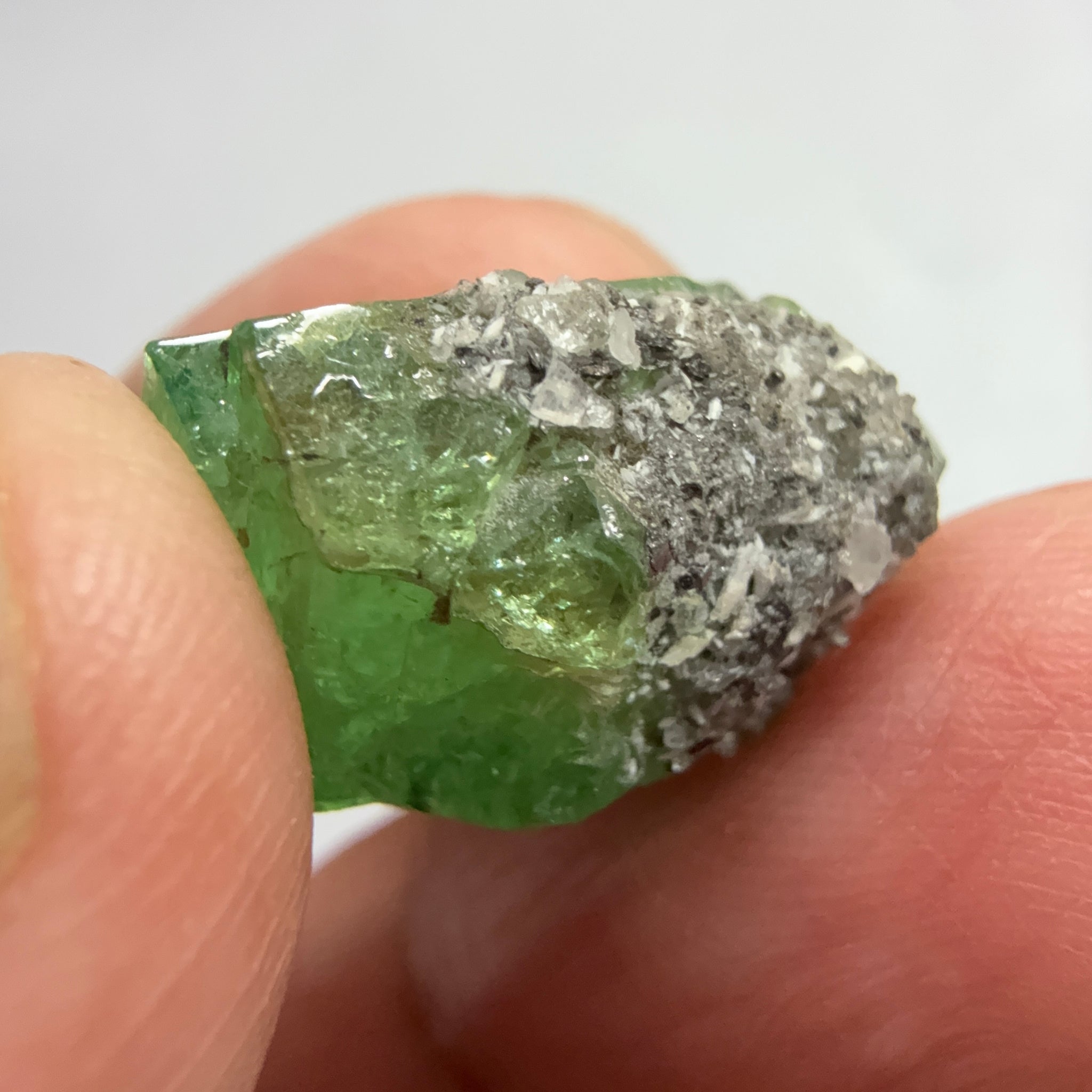Tsavorite Garnet Crystal, 27.04ct, Merelani, Tanzania, Untreated Unheated