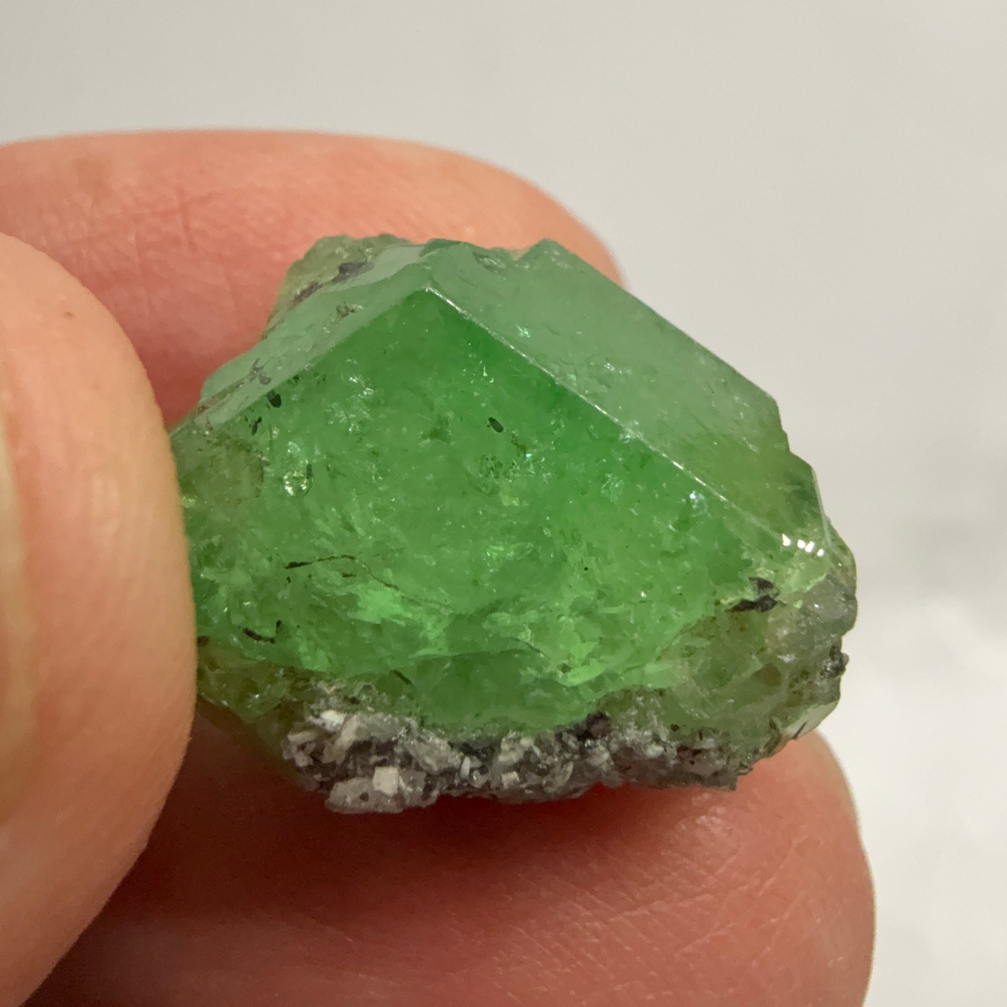 Tsavorite Garnet Crystal, 27.04ct, Merelani, Tanzania, Untreated Unheated