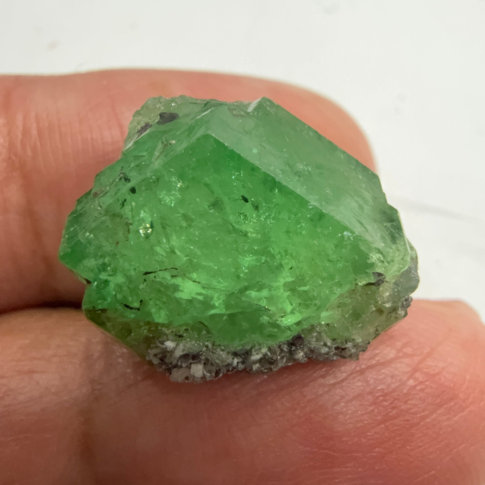 Tsavorite Garnet Crystal, 27.04ct, Merelani, Tanzania, Untreated Unheated