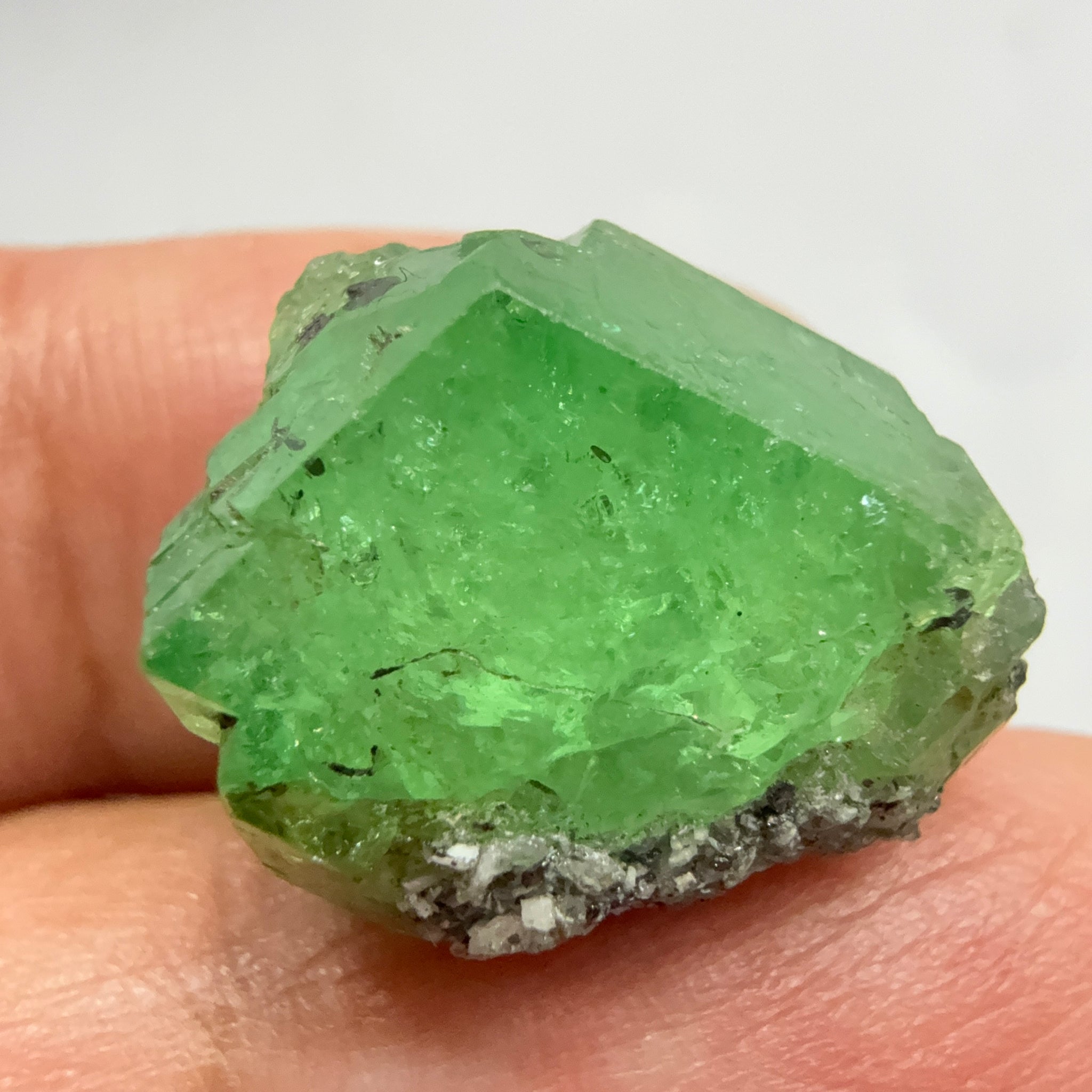 Tsavorite Garnet Crystal, 27.04ct, Merelani, Tanzania, Untreated Unheated