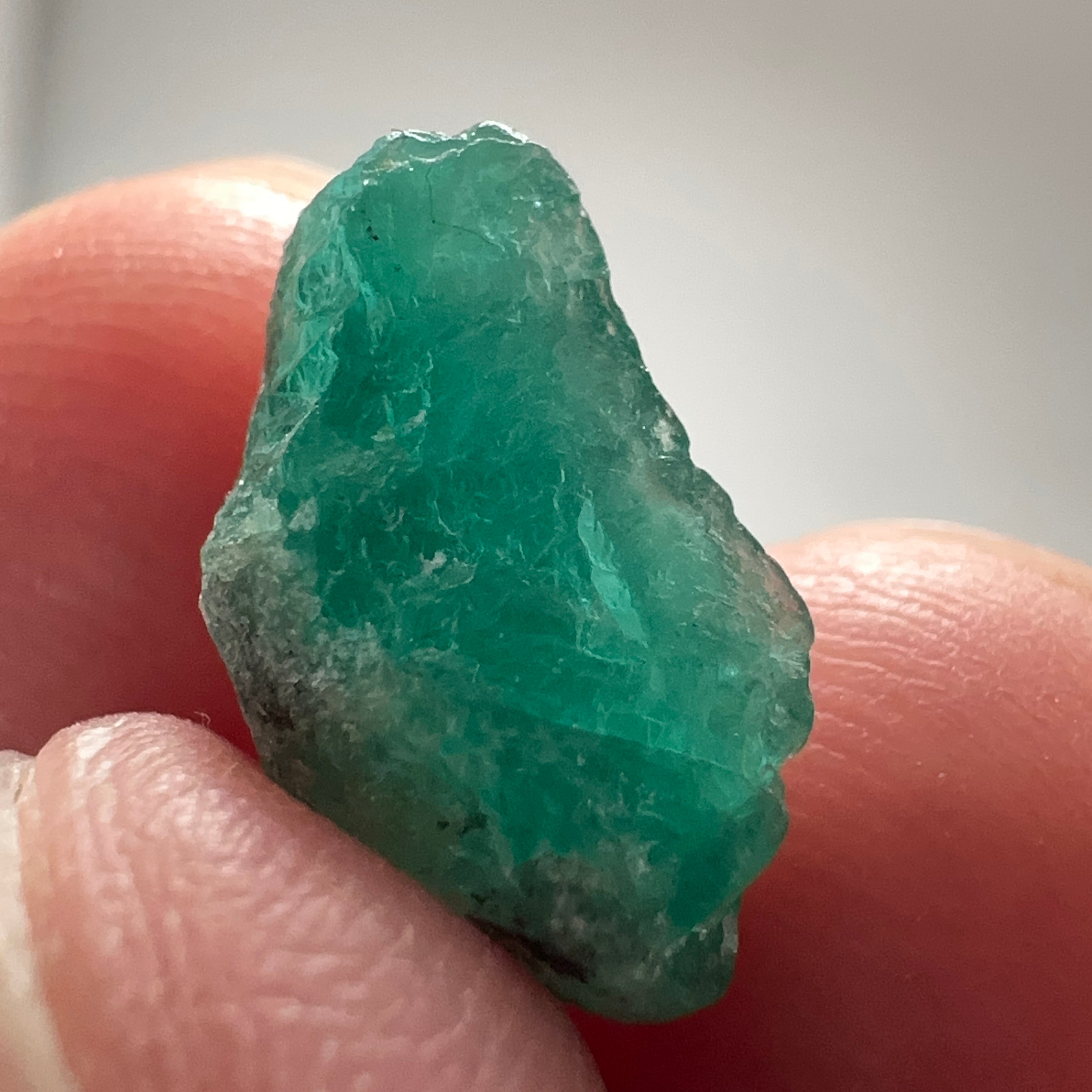 5.63ct Emerald Crystal. Sumbawanga Mines, Tanzania. No oil, Untreated Unheated.
