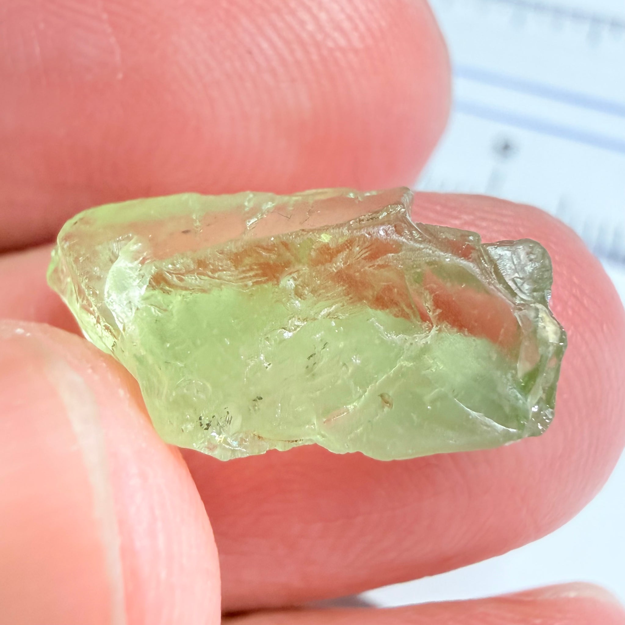 Tsavorite Garnet, 6.58ct, Kenya, Untreated Unheated, vs-vvs, sl inclusion on outside, light lime green colour