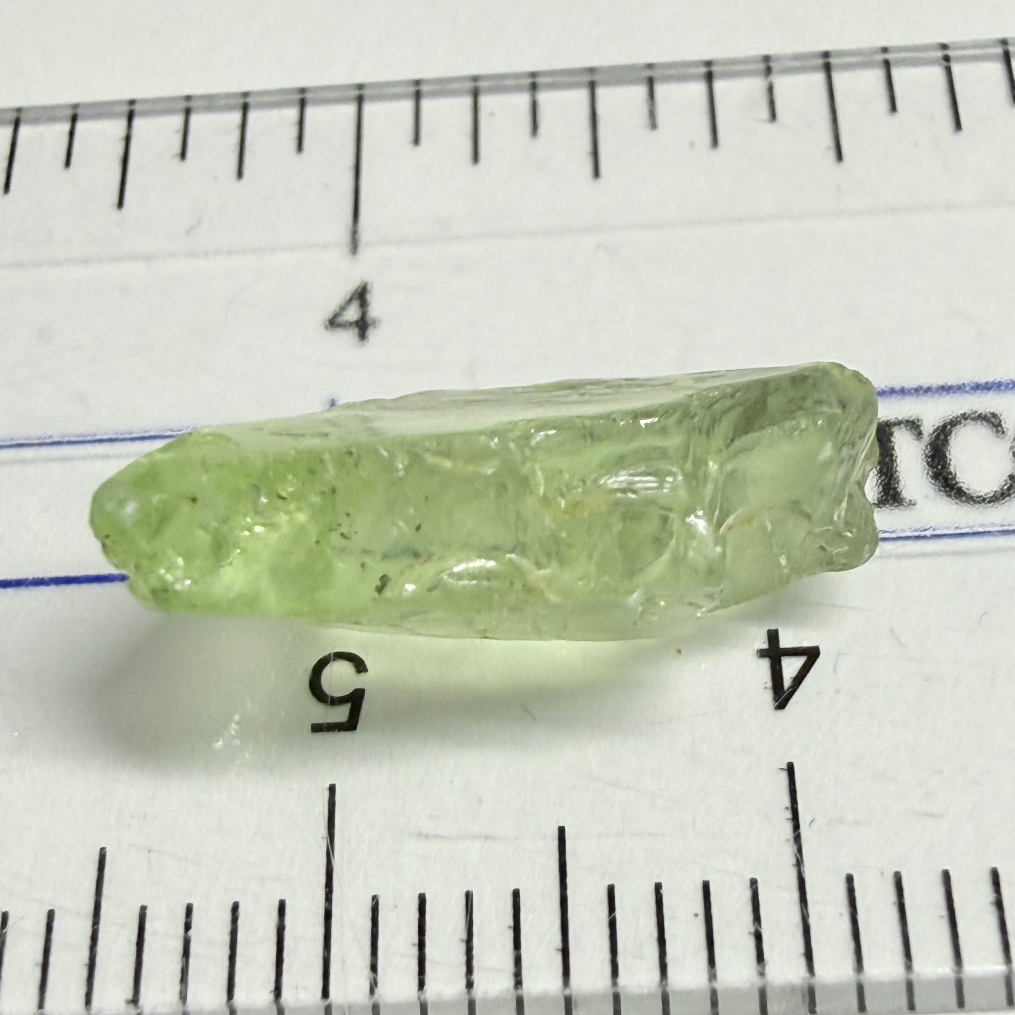Tsavorite Garnet, 6.58ct, Kenya, Untreated Unheated, vs-vvs, sl inclusion on outside, light lime green colour