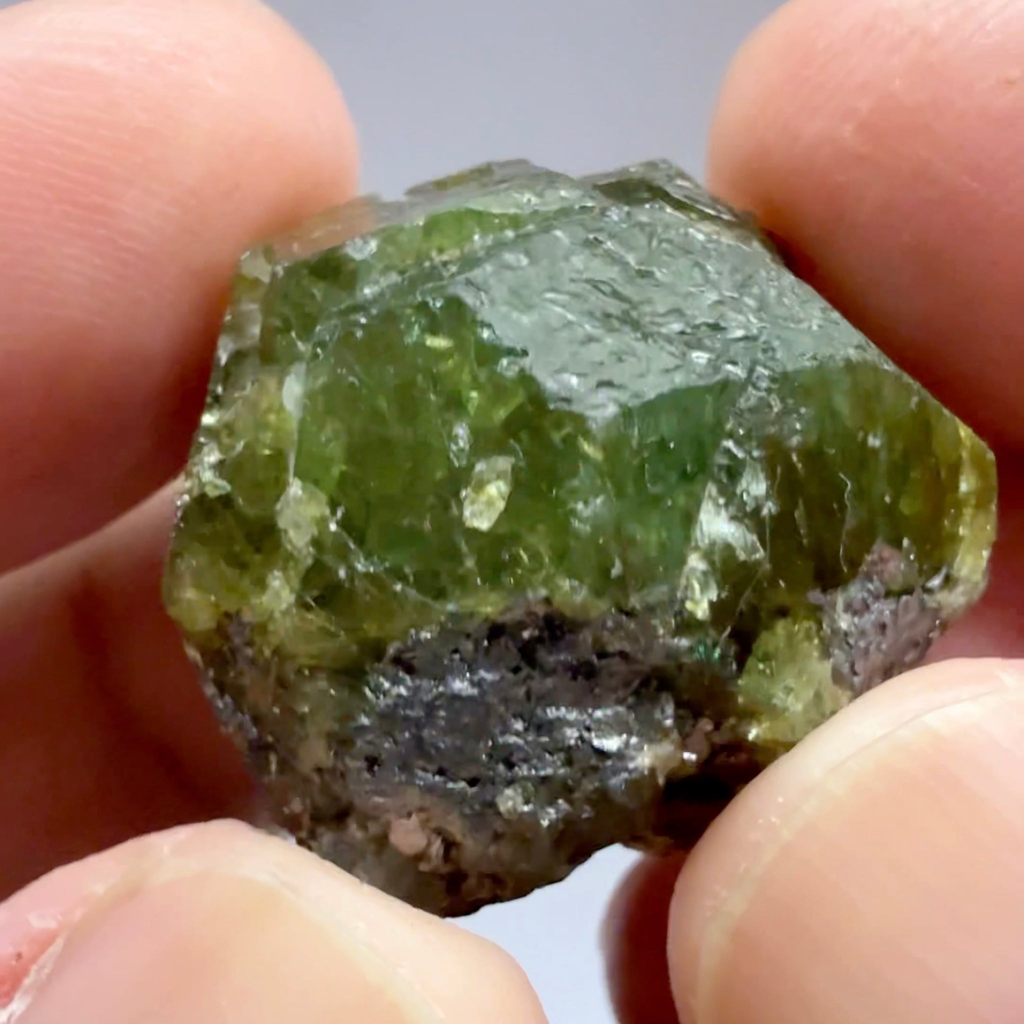 Tsavorite Garnet Crystal on Matrix, 21.94gm / 109.71ct, Merelani, Tanzania, Untreated Unheated. 25 x 26 x 20.6mm