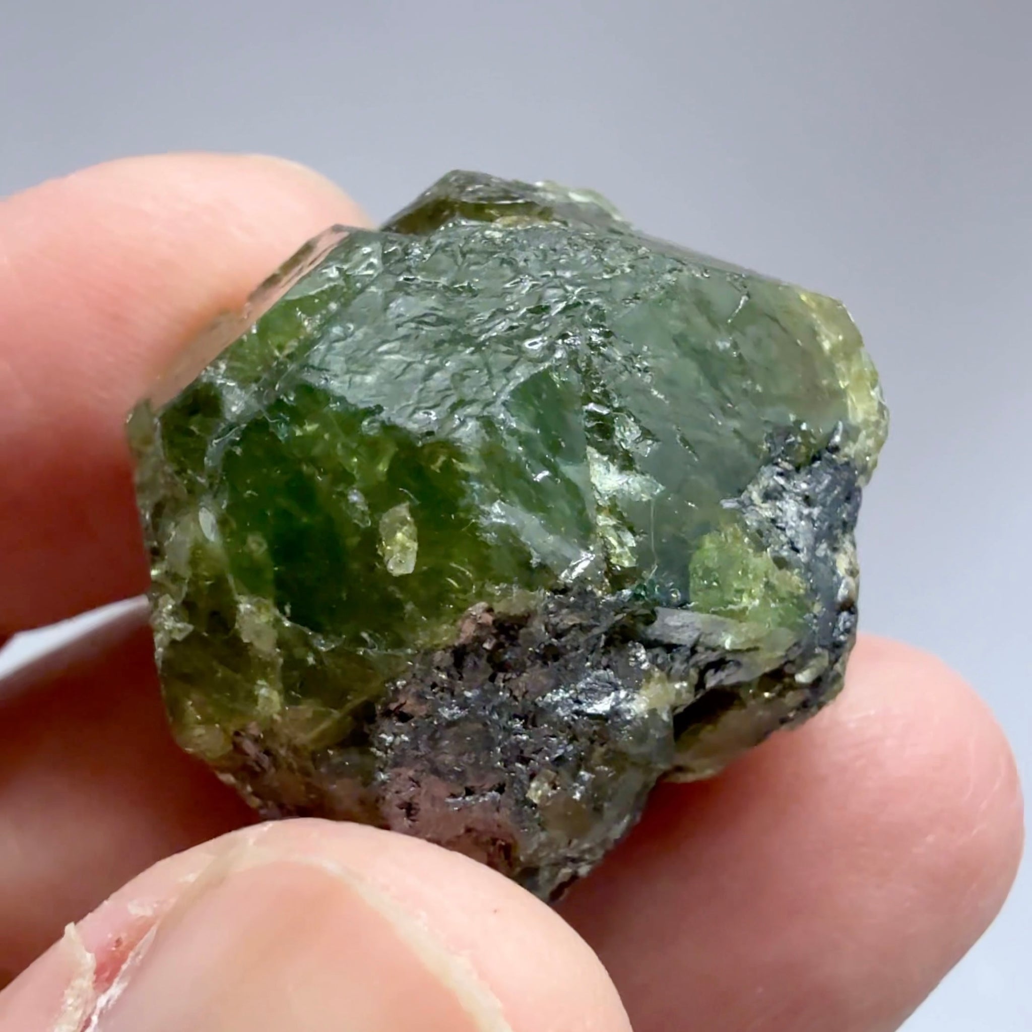 Tsavorite Garnet Crystal on Matrix, 21.94gm / 109.71ct, Merelani, Tanzania, Untreated Unheated. 25 x 26 x 20.6mm