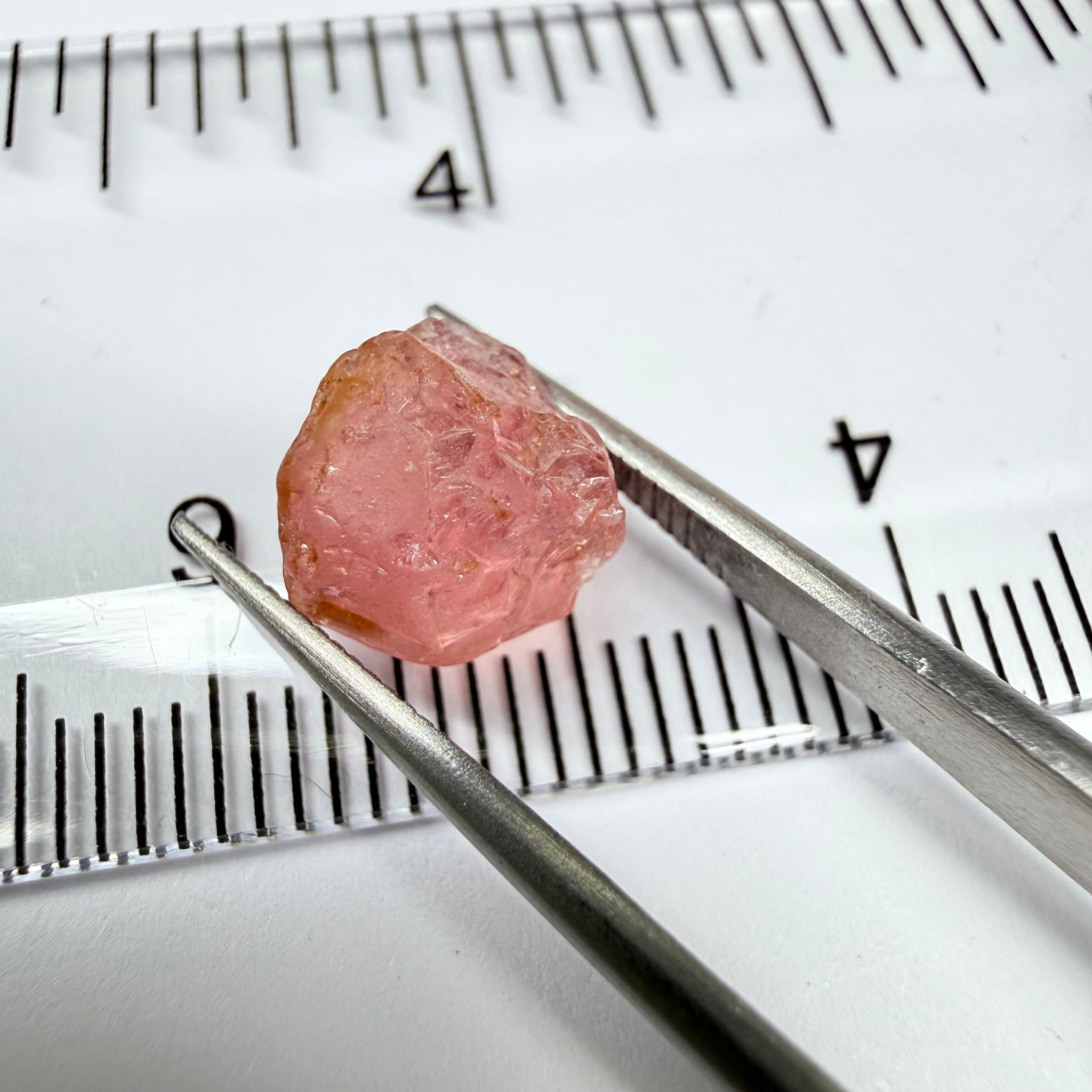 Mahenge Spinel, 3.86ct, Mahenge, Tanzania, Untreated Unheated, vs-vvs with slight silk