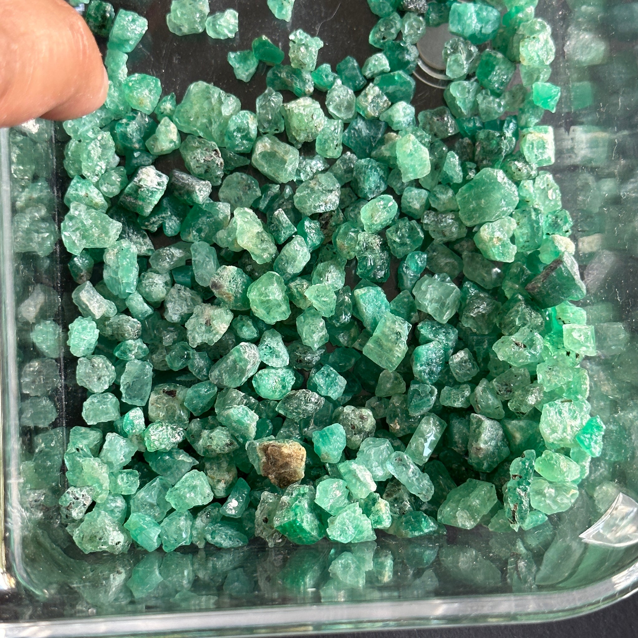 Emerald Crystals, Untreated, Unheated, No Oil, Tanzania, Per Stone, want any particular size, just ask, FACETING, CABBING ROUGH AND SPECIMEN GRADE, if you want the faceting/cabbing grade just send us an email