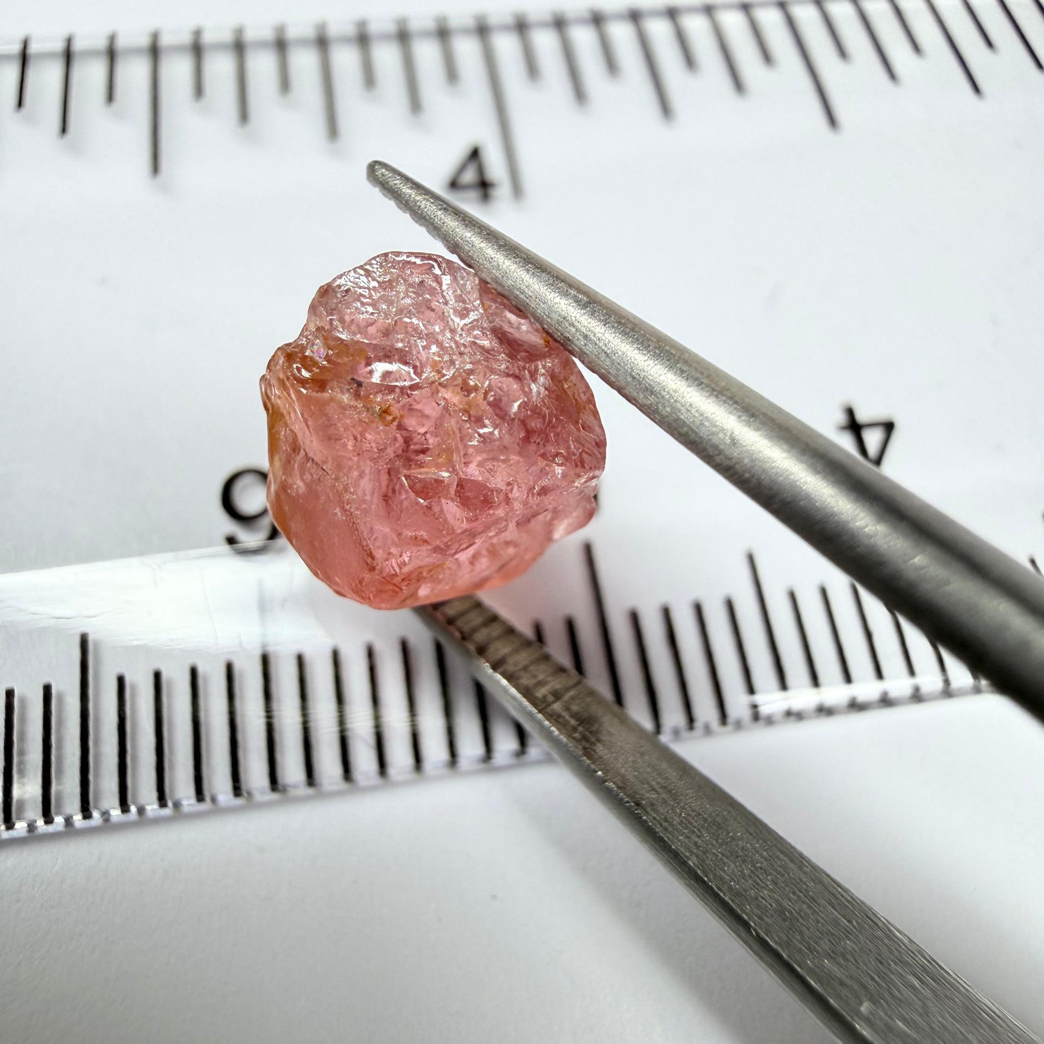 Mahenge Spinel, 3.86ct, Mahenge, Tanzania, Untreated Unheated, vs-vvs with slight silk
