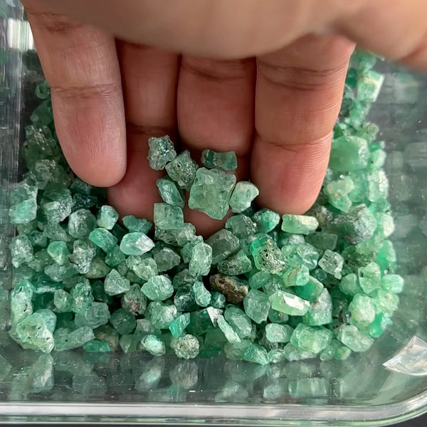Emerald Crystals, Untreated, Unheated, No Oil, Tanzania, Per Stone, want any particular size, just ask, FACETING, CABBING ROUGH AND SPECIMEN GRADE, if you want the faceting/cabbing grade just send us an email